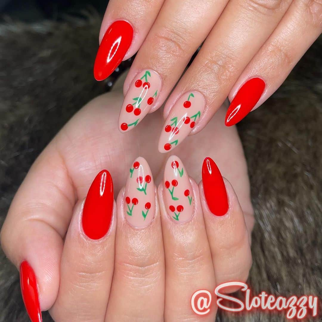 Yasmeenさんのインスタグラム写真 - (YasmeenInstagram)「Cute 🍒 “shorties” for my girl @_mymy______  #nailsbysloteazzy」8月14日 2時37分 - sloteazzy