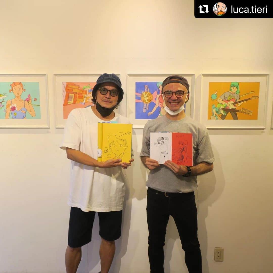江口寿史さんのインスタグラム写真 - (江口寿史Instagram)「I met with Luca tieri at VOID in Asagaya, where his solo exhibition was being held.  #Repost @luca.tieri with @make_repost ・・・ With Eguchi Hisashi Sensei! 今日、個展に来てくださった江口先生と撮った写真。 先生は僕の作品をちゃんと見てくださって、絵と線の話でもりあがり、本当に素敵な時間でした。 嬉しすぎてまだよくわからないくらい。江口先生にはイタリア語版のひばりくんにサインをしてもらい、僕のコミックVECTAにも先生にサインさせてもらった。 両方とも同じイタリアの出版社Coconino Pressから出ていて、それも嬉しい。 今日は本当にありがとうございました！  Oggi Eguchi Hisashi Sensei è passato in mostra.  Come tutti i grandi è stato gentilissimo. Abbiamo parlato di disegno, di linea e ci siamo scambiati delle dediche. Fun fact anche Stop Hibarikun in italia è edito da @coconinopress  Ancora non realizzo dalla contentezza!  @void_asagaya  #lucatopia #lucatieri  #個展#void_asagaya #この夏のルカ#illustration #bandesdessinees#manga#comic #fumetto #cyberpunk#イラスト#スケッチ #漫画 #絵 #サイバーパンク#stophibarikun #eguchihisashi #hisashieguchi #イラスト #スケッチ #漫画 #絵 #江口寿史 #ひばりくん #coconinopress #doku」8月14日 3時00分 - eguchiworks