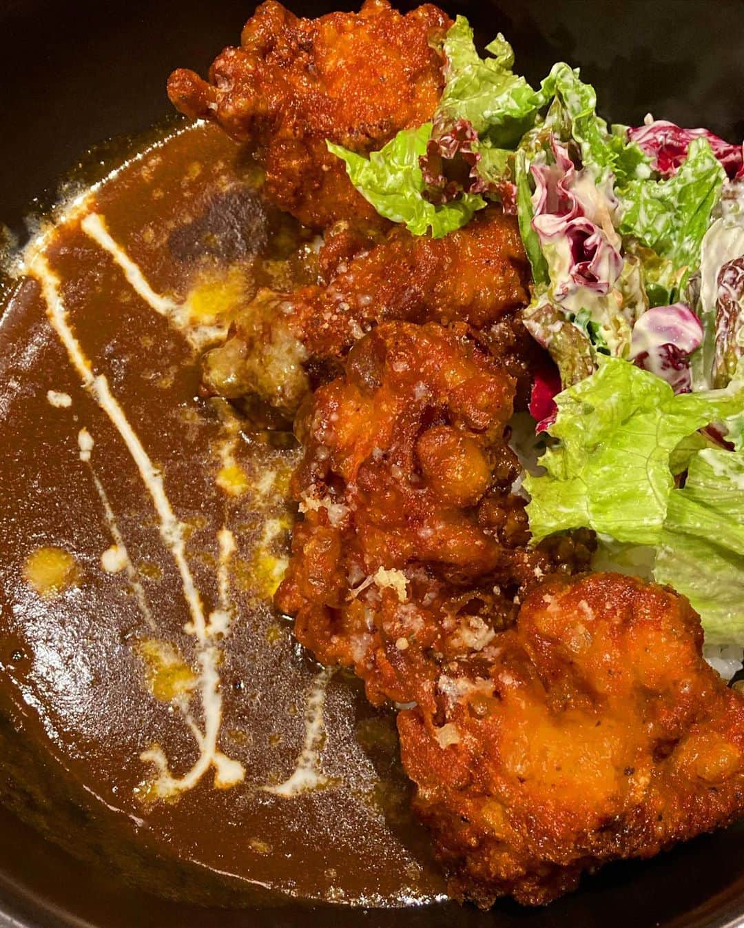前野えまさんのインスタグラム写真 - (前野えまInstagram)「モチコチキンカレー🍛 忙しい時はカレーでスタミナ補給✊🏻 モチコチキンはハワイの唐揚げです🍗 ・ ・ #モチコチキン #カレー #ランチ #週末ごはん #ハワイアンフード #ランチスタグラム   #mochikochicken #curry #currystagram #hawaiianfood #lunch  #followme #tagsforlikes #tflers #tagsforlikesapp #actress #actor #girl #photography #japanesegirl #portraitphotography #daily_phot_jpn #japan_daytime_view」8月14日 11時48分 - maeno_ema
