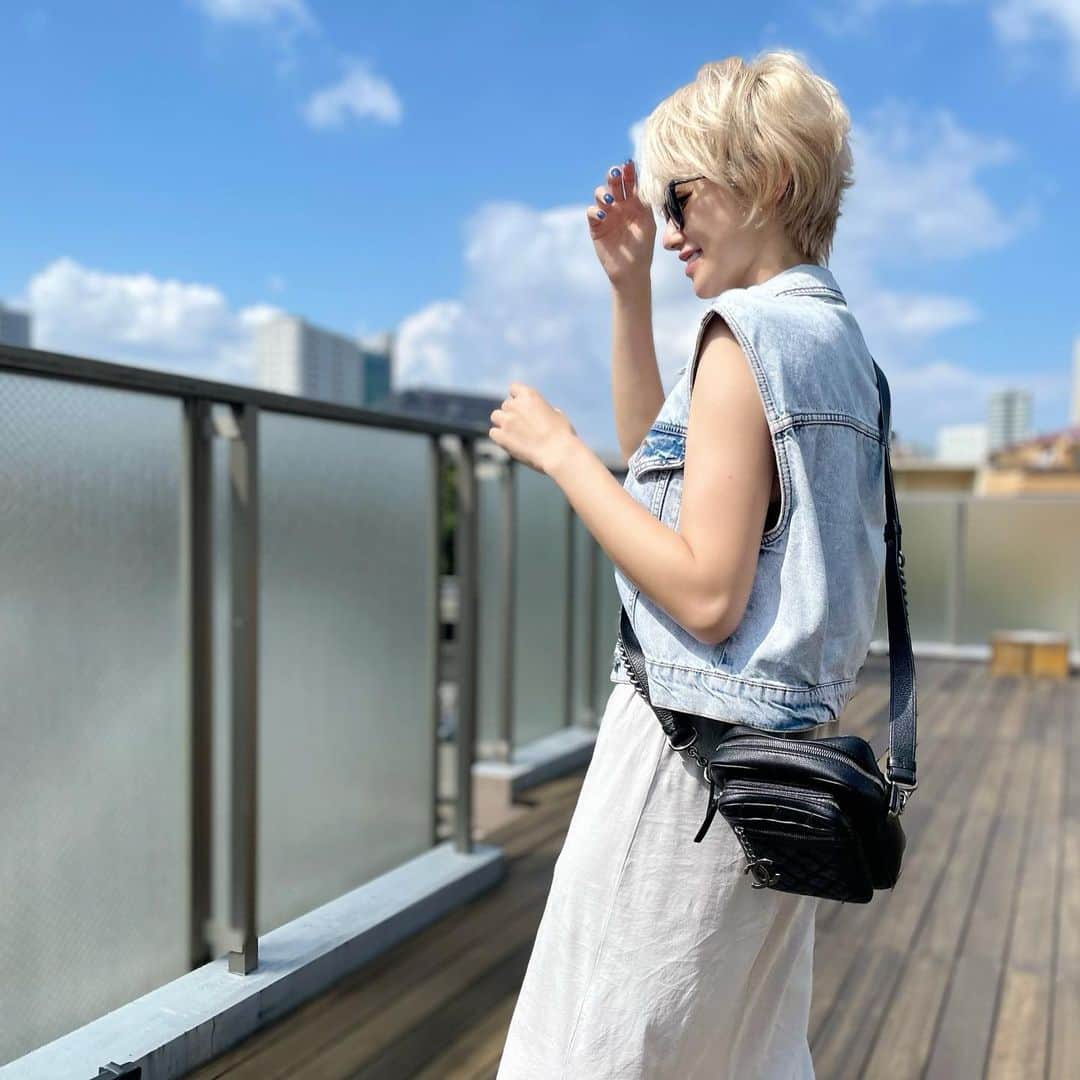&mのインスタグラム：「16日月曜日は、はじめてのミートアップだ🤡 わくわく❤️‍🔥」