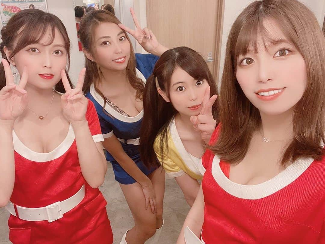 白藤有華（おゆか）さんのインスタグラム写真 - (白藤有華（おゆか）Instagram)「本日はマスカッツ夏のサマーライブ🌺ありがとうございました😊❤️  やっぱり歌って踊るのすごい楽しい…‼️私やっぱりアイドルなんだなぁ…！！  みんな好きだ🥰  #ぷる尻　#グラビアアイドル #恵比寿マスカッツ #ふわふわ #撮影 #モデル #アイドル　#sexy #tokyo #japan #桃尻 #sexygirl #asian #asianbeauty #japanesegirl #japanesegravure #cute #me #くびれ #おしり #gravureidol #idol #love #likeforlike #instagood #ootd #インスタグラビア #偶像 #맞팔 #脚フェチ」8月15日 1時04分 - yuka_shirafuji