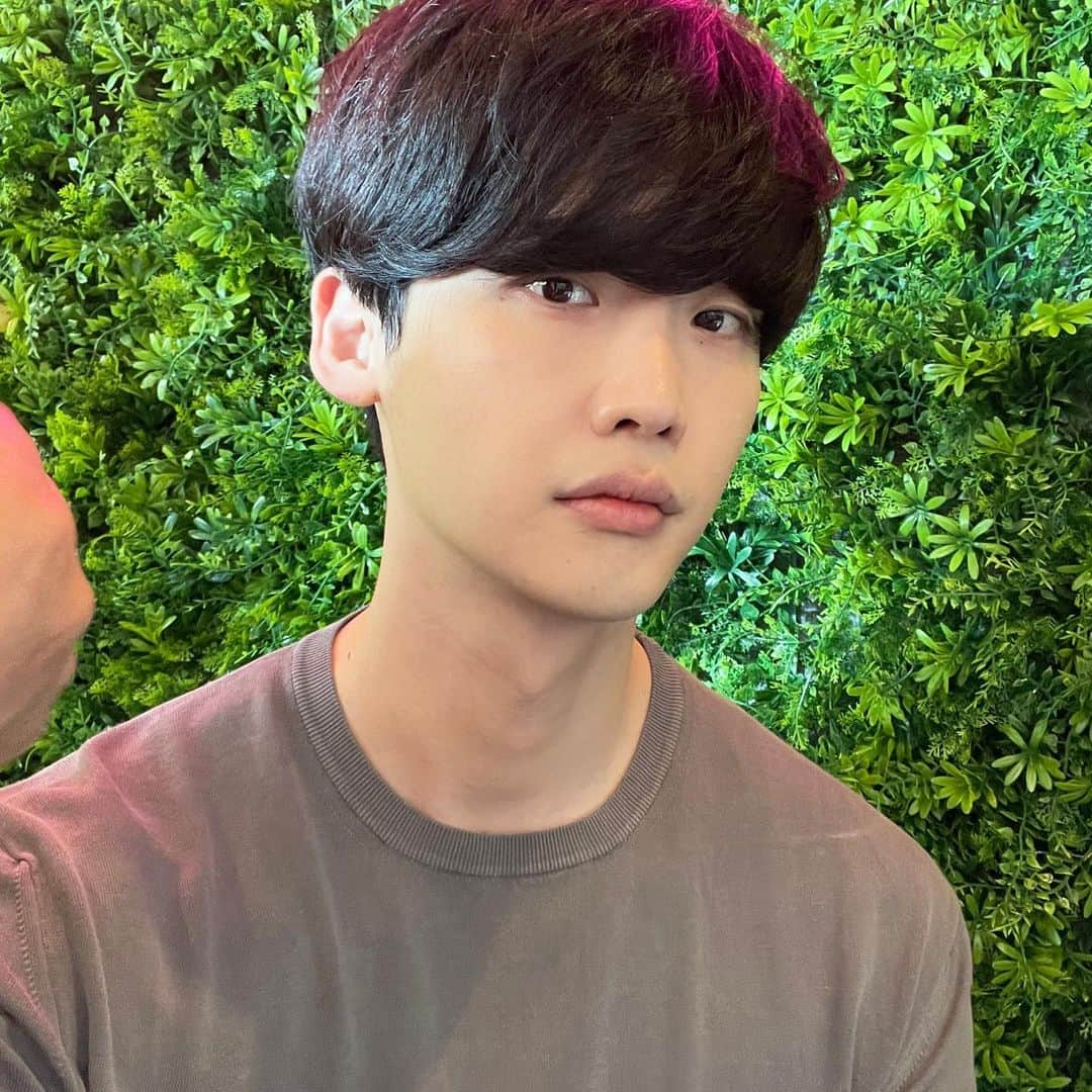 イ・ジョンソクさんのインスタグラム写真 - (イ・ジョンソクInstagram)「😊」8月14日 17時46分 - jongsuk0206