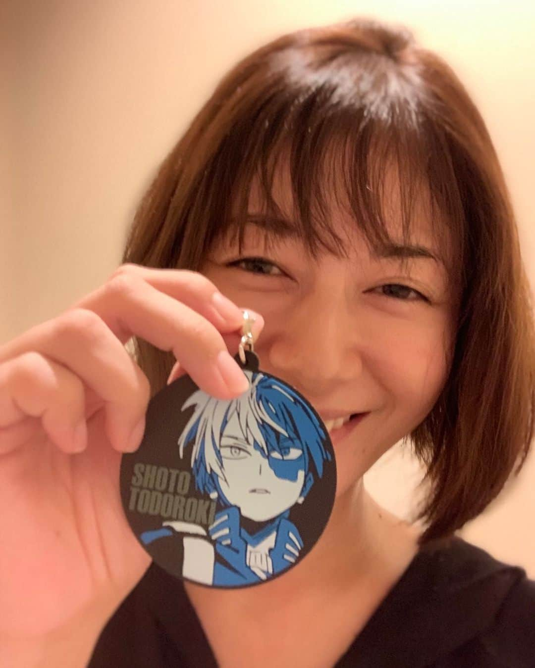 真木よう子さんのインスタグラム写真 - (真木よう子Instagram)「今夜22時からはボイスII、第五話の放送です。 やっと会えますね😊💕  本日は轟の声優、梶裕貴さんが出演します。 ここだけの話、実はヒロアカ轟推しです。  声優さんの声は素晴らしいです。私は声をきいて涙を堪えるのに必死でした。素晴らしい演技をありがとうございました！  そして放送終了後、皆様に重大なお知らせがあります。 真木よう子Instagram公式をお見逃しなく。  Episode 5 of the drama will start soon.  Please watch!  #ボイス2 #梶裕貴 #僕のヒーローアカデミア #ヒロアカ #ヒロアカ好きさんと繋がりたい #ヒロアカ実写化」8月14日 20時05分 - yokomaki_official