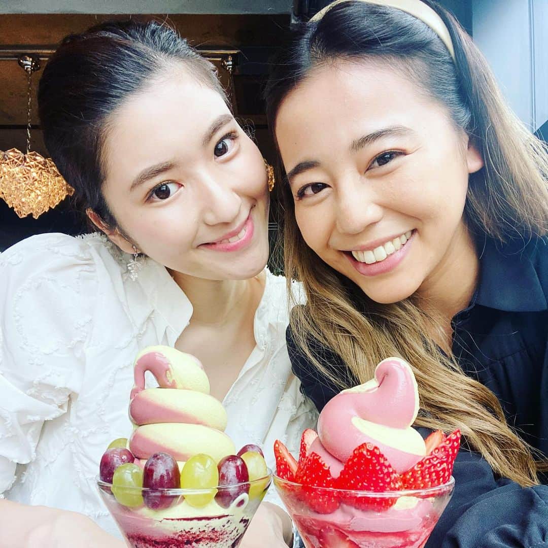 のインスタグラム：「いつかのあおいと😉 彼女といる時はとにかく歩く。 もうしんどいと思うくらい歩いたから今までこの距離歩きたくないなあていう距離もすーごい楽に感じるようになった😊 こういう感覚日々沢山だよね🌱 いつもありがとう😊  #🍦」