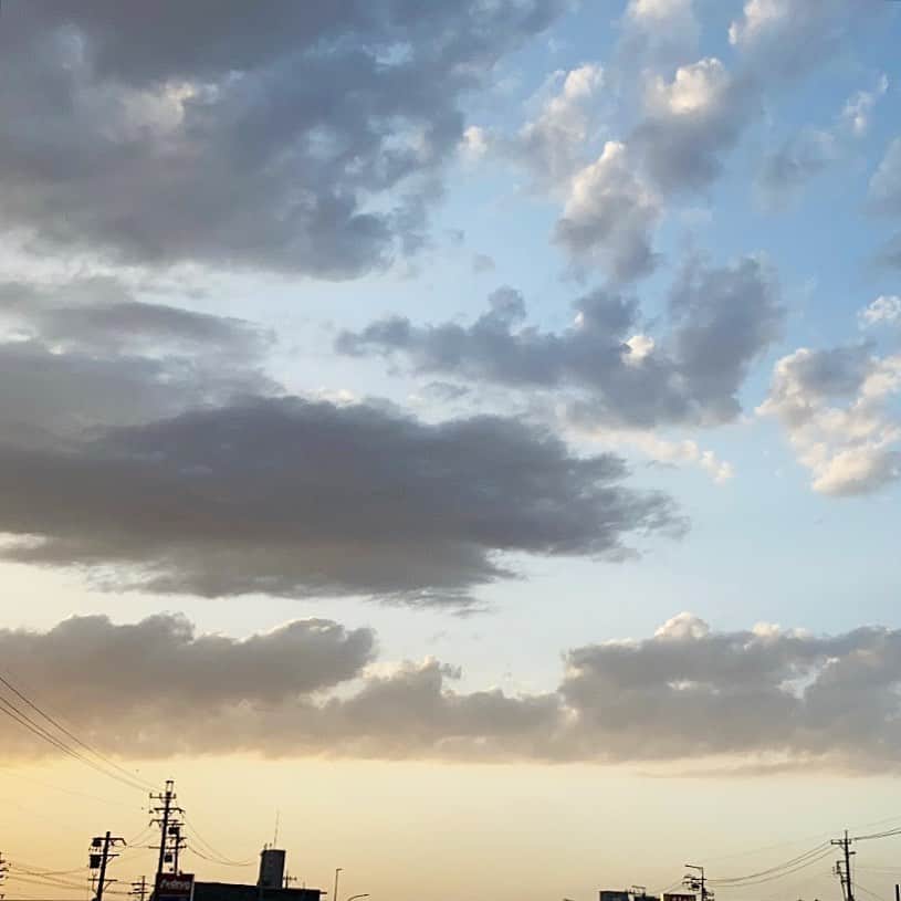加藤凪海さんのインスタグラム写真 - (加藤凪海Instagram)「. . . 雨ばっかり嫌だなぁ、早く晴れてほしい☀️ . . . .  #空  #雲  #晴れ  #パステルカラー」8月14日 23時14分 - na_chan.12.11