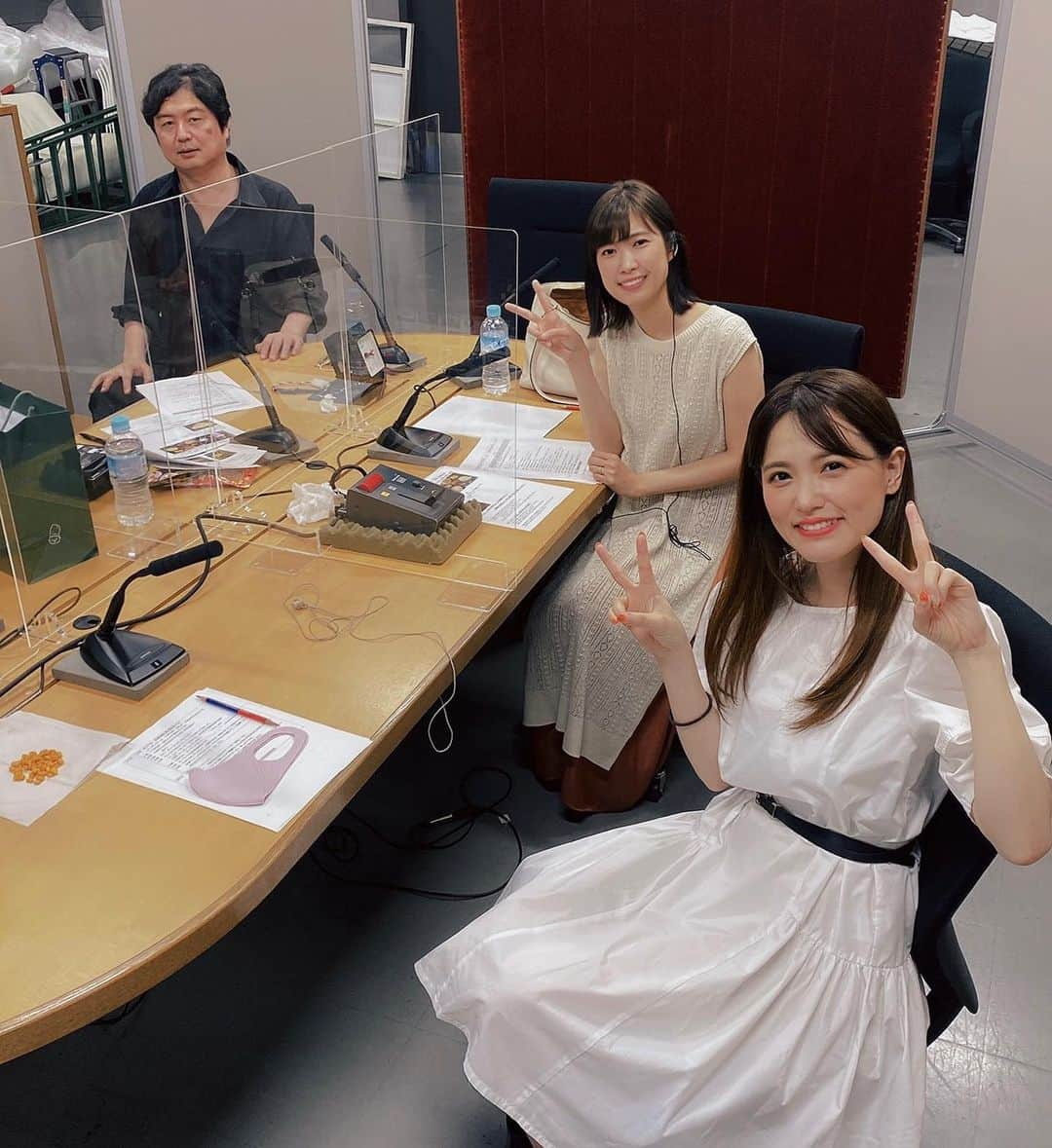 三島ゆかりのインスタグラム：「今日はMBSラジオ1179『TOROMI RADIO』の放送があります📻 夕方4：30〜💖☺️ 番組最後のプレゼントコーナーはTOROMI GIRLSが担当しているんですが、先週に引き続き今週も私が出演させて頂いております🍎✨ 今日のテーマは『お茶漬け』 さぁ私はどんなプレゼントキーワードを発表するでしょうか🤗 是非聴いてくださいね〜❤️❤️  #mbsラジオ #毎日放送 #toromiproduce #toromigirls #三島ゆかり #ゆかりんご #ラジオ #プレゼントコーナー #キーワード #お聴き逃しなく #聴いてね #センター分け #前髪伸ばし中 #お茶漬け #instagood #instalike #followme」