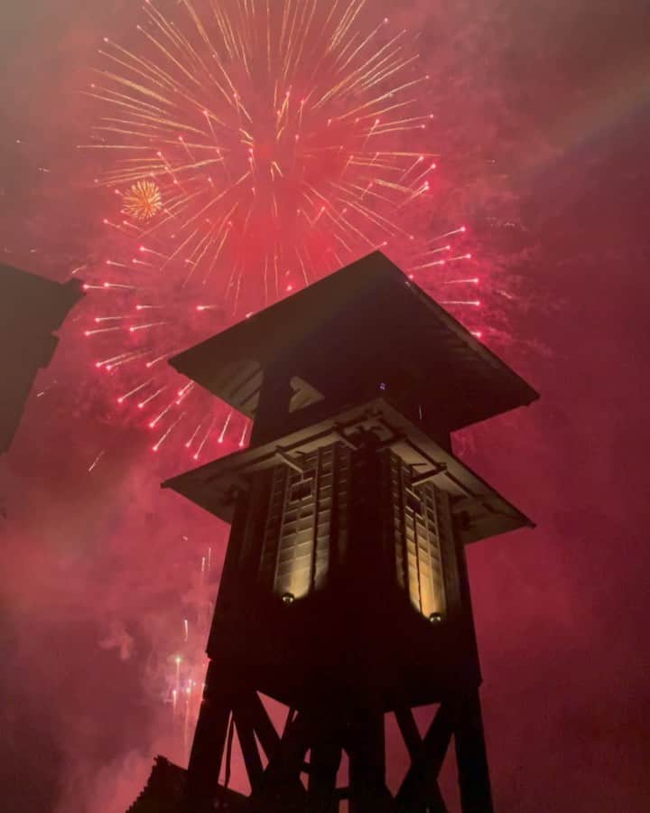 尚玄のインスタグラム：「夜のお江戸散策。The best memory of this summer.  #Fireworks #Edo #SummerTime #花火 #江戸 #終戦の日」