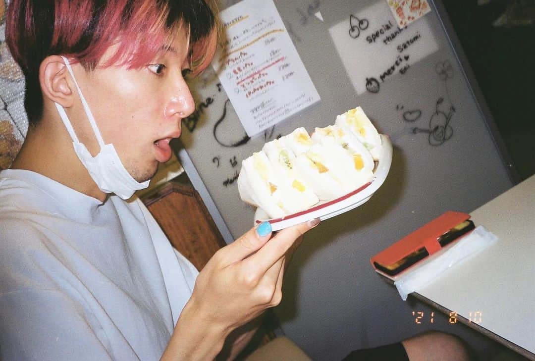 大島育宙のインスタグラム：「FRUIT SANDWICH LOVER  @fruits_fukunaga」