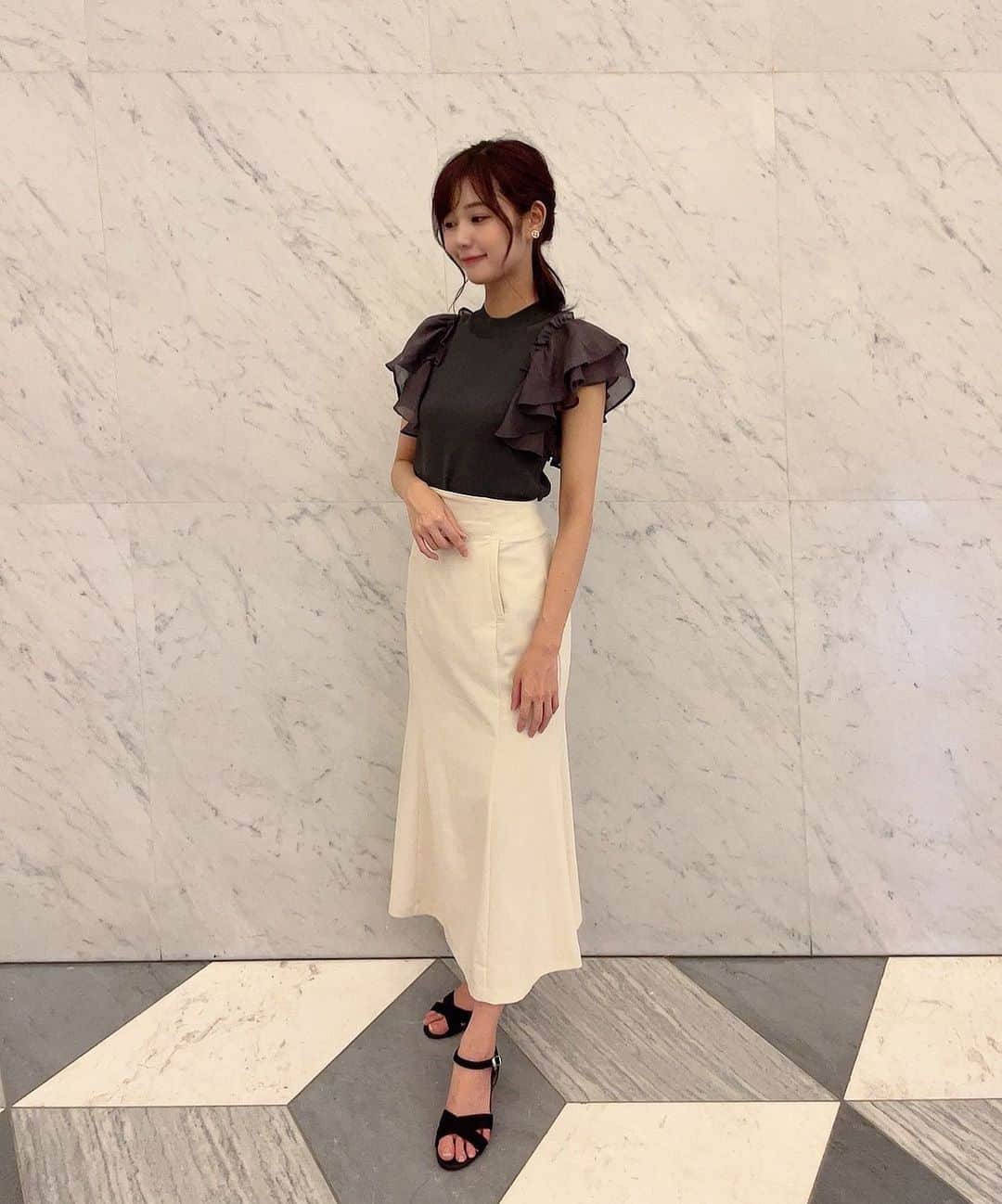 杉浦みずきのインスタグラム：「. お気に入りのお洋服❤︎ 上品可愛くて好き ・ ・ #ootd #夏服 #私服」