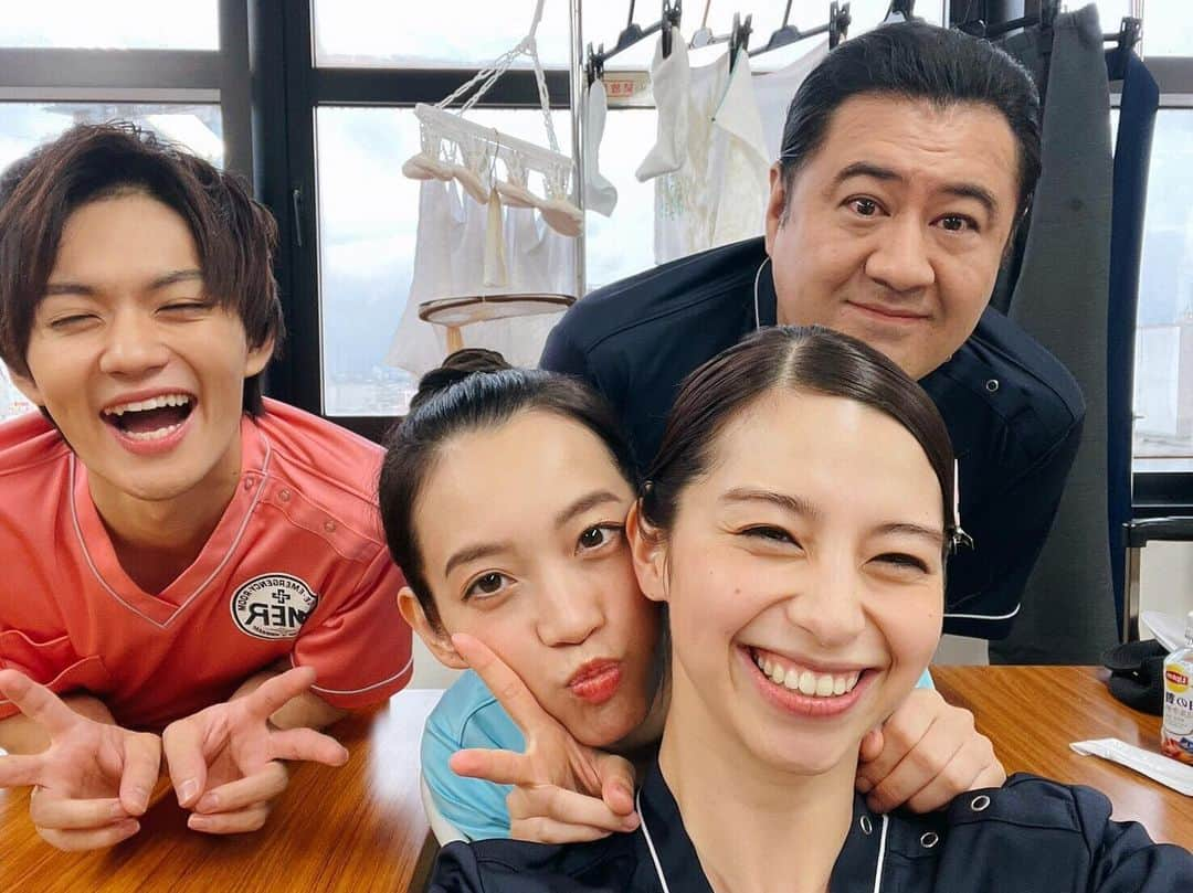 佐野勇斗さんのインスタグラム写真 - (佐野勇斗Instagram)「TOKYOMER7話  見てくれ😬  #TOKYOMER @tokyo_mer_tbs  #中条あやみ #成長してきた比奈 #小手伸也 #冬木副チーフパパ #フォンチー #ミン(田中やすえ) #佐野勇斗 #徳丸臨床工学技士元一 #MILK」8月15日 20時20分 - sanohayato_milk