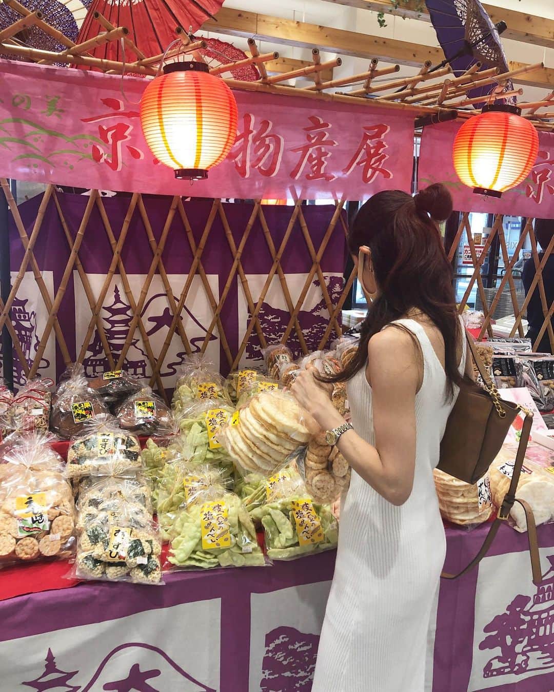 中野怜美のインスタグラム：「🇯🇵❤️🍡 #日本のスーパー最高 #japanesegrocerystore」