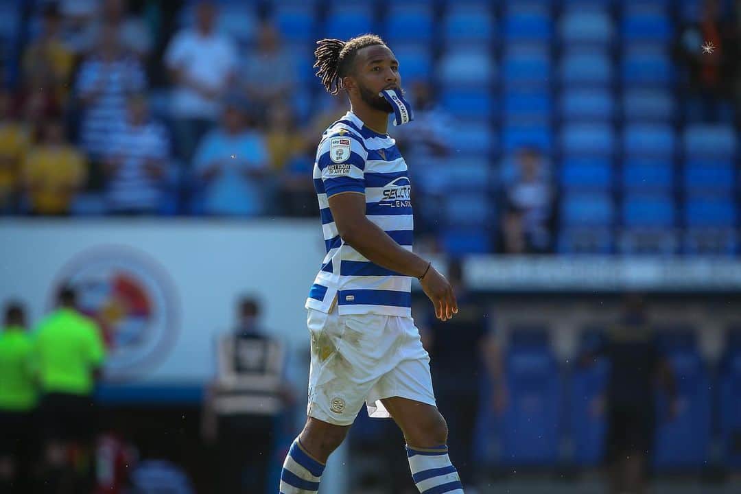リアム・ムーアのインスタグラム：「Yesterday felt like a huge day. The win was obviously important but to have our fans back after 500+ days was amazing 💙 Thank you for the support as always @readingfc」