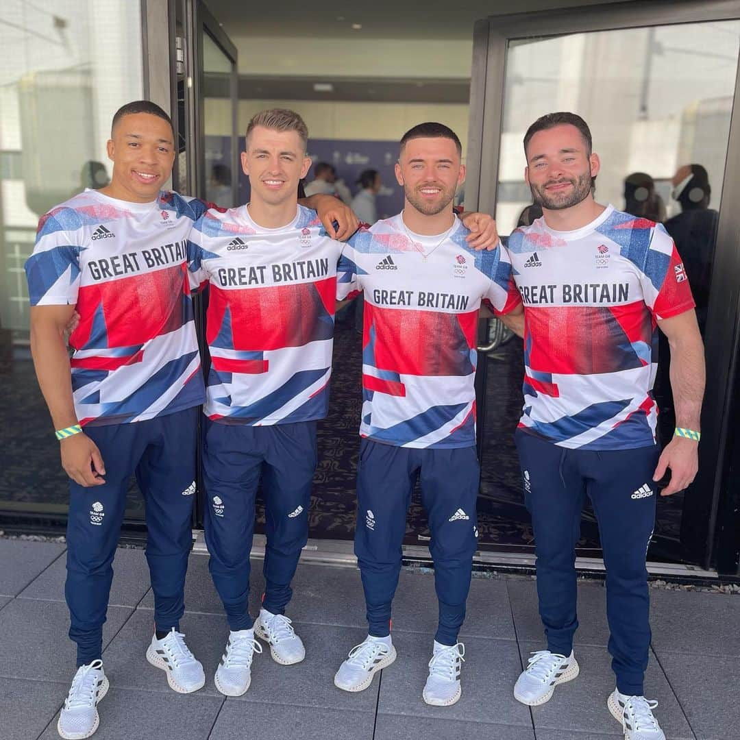 マックス・ウィットロックのインスタグラム：「Had goosebumps sitting there at the homecoming today watching the montages of @teamgb performances!! Just another reminder of how amazing #Tokyo2020 really was and of course amazing to get the team together again!! 🇬🇧👏」