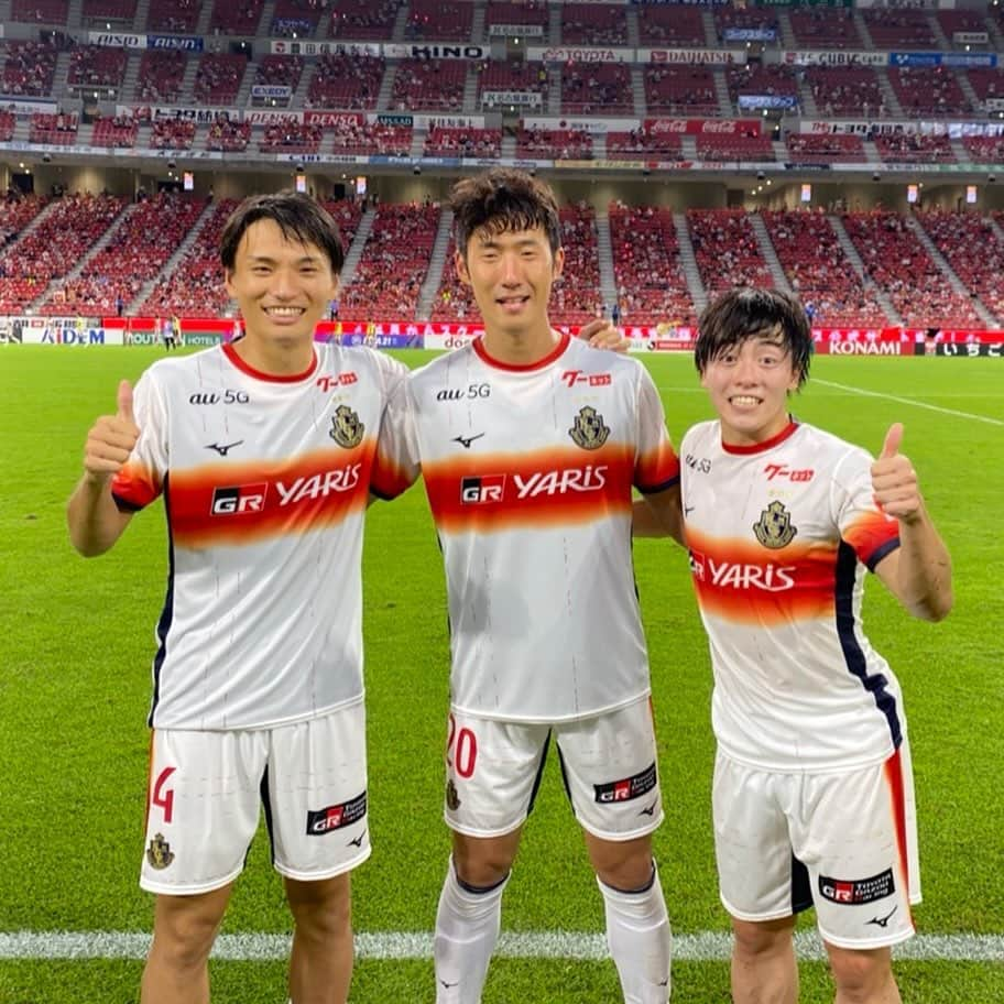 名古屋グランパスさんのインスタグラム写真 - (名古屋グランパスInstagram)「-  ⚽️腕章巻いての初勝利✨#シン  ⚽️急遽のメンバー入りからのアシスト🔥#ソーマユーキ  ⚽️加入後初出場＆決勝ゴール👏#ミンテ  2021.8.15 #湘南ベルマーレ 戦🏟  #中谷進之介 #相馬勇紀 #キムミンテ #鯱の大祭典 #AllforNAGOYA #grampus」8月15日 20時58分 - nagoyagrampus