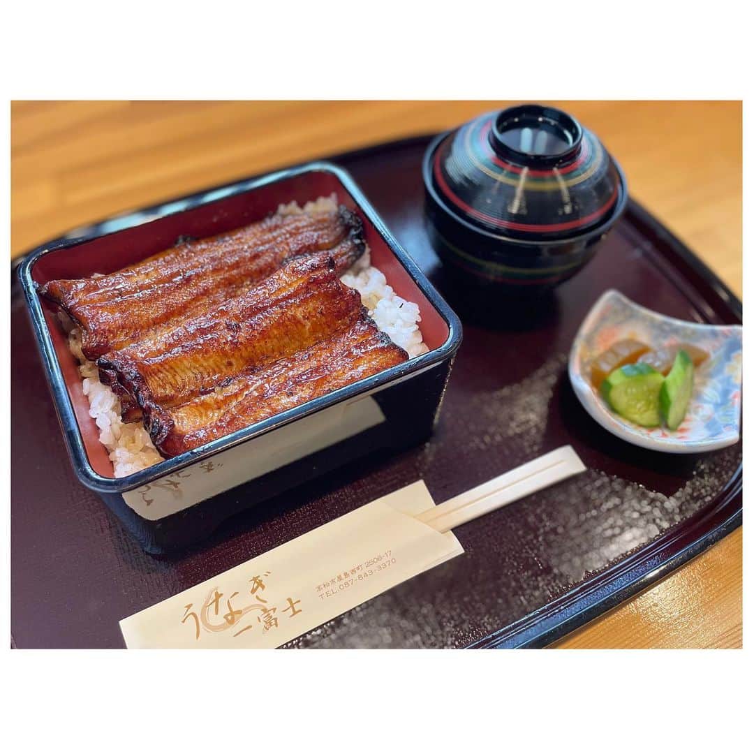 白戸ゆめのさんのインスタグラム写真 - (白戸ゆめのInstagram)「鰻 . 土用の丑の日に食べられなかったうなぎ こないだようやく食べました🥺 . しっかり蒸しててふっくらで 美味しかったです✨ . 今日は晴れ間も見えましたね、、、！ . #うな重 #鰻 #うなぎ #ウナギ #高松 #屋島 #一富士」8月15日 20時53分 - yumeno.s_
