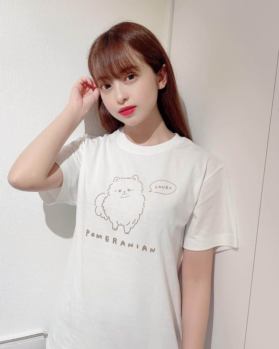 桜もこさんのインスタグラム写真 - (桜もこInstagram)「お知らせ🤍  @eastwoodswear  さんとのコラボTシャツを期間限定で販売させていただくことになりました✨ 期間限定なので、再販はなしです！！！ 販売期間は本日15日(日)21時〜29日(日)0時まで🎀 是非ゲッドしてね🎵  こちらから→   https://eastwoodswear.com/items/611864a90f9a224793376a36  または @eastwoodswear   #コラボTシャツ　#eastwoods #eastwoodwear #期間限定　#Tシャツ #コラボ　#japanesegirl #japanesemodel」8月15日 21時00分 - mokochan319