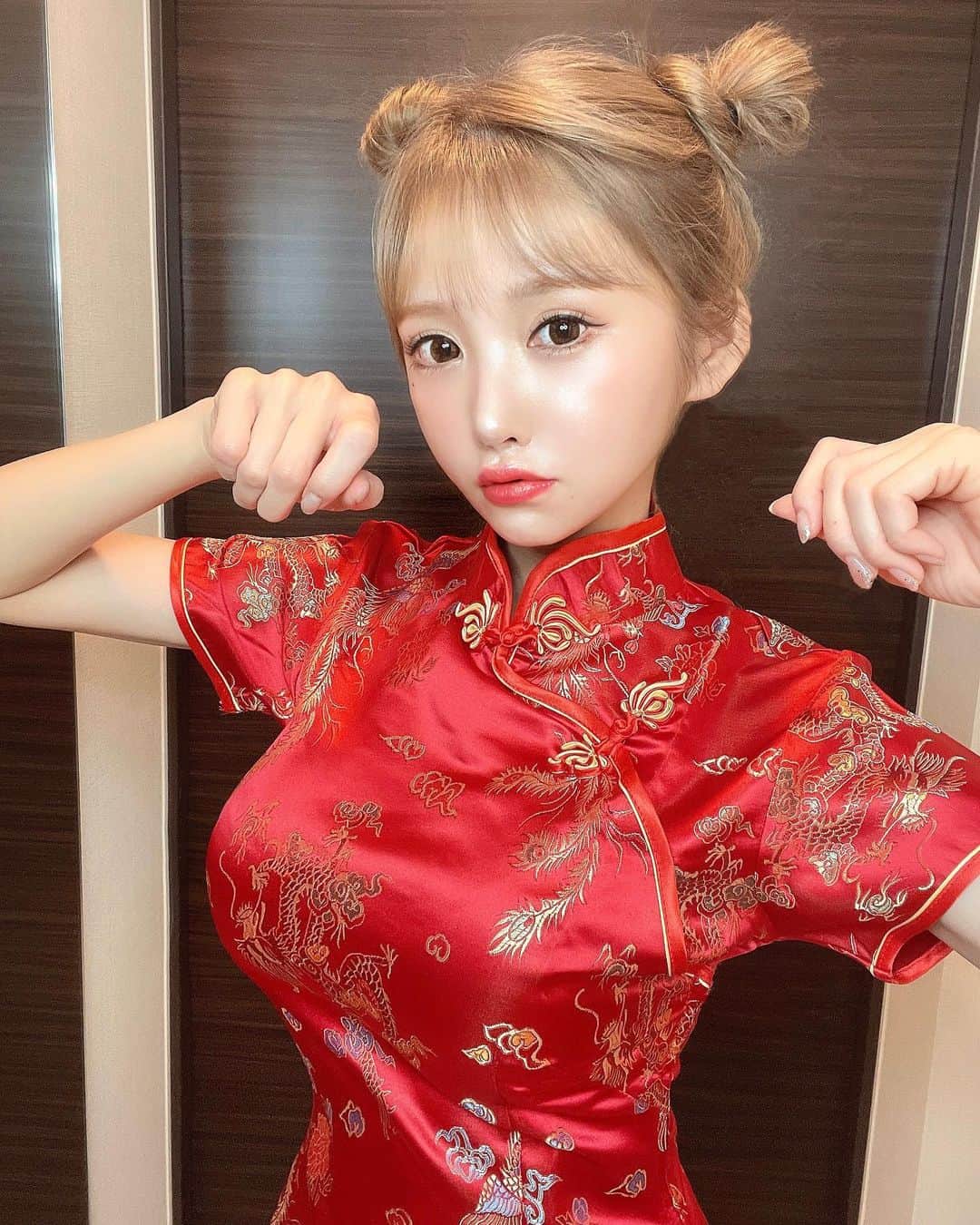 佐崎きさきのインスタグラム：「. . . . 皆様おはようございます。 . あなたという人間は . この世にたった1人しかいませんよね。 . だから大事にしないといけないですし . いいかげんに生きてほしくないんです。 . たった1人の特別な存在だからです。 . . #腹筋 #肌肉 #腹肌 #照片 #性感內衣  #性感睡衣 #減脂 #training #gym  #gymlife #gymmotivation #muscle  #abs  #fitness #fitnessgirl  #トレーニング #腹筋女子  #운동 #사진 #미용」