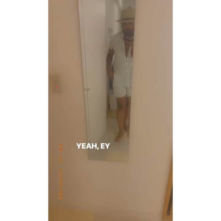 Codyのインスタグラム：「Get into it yuh」