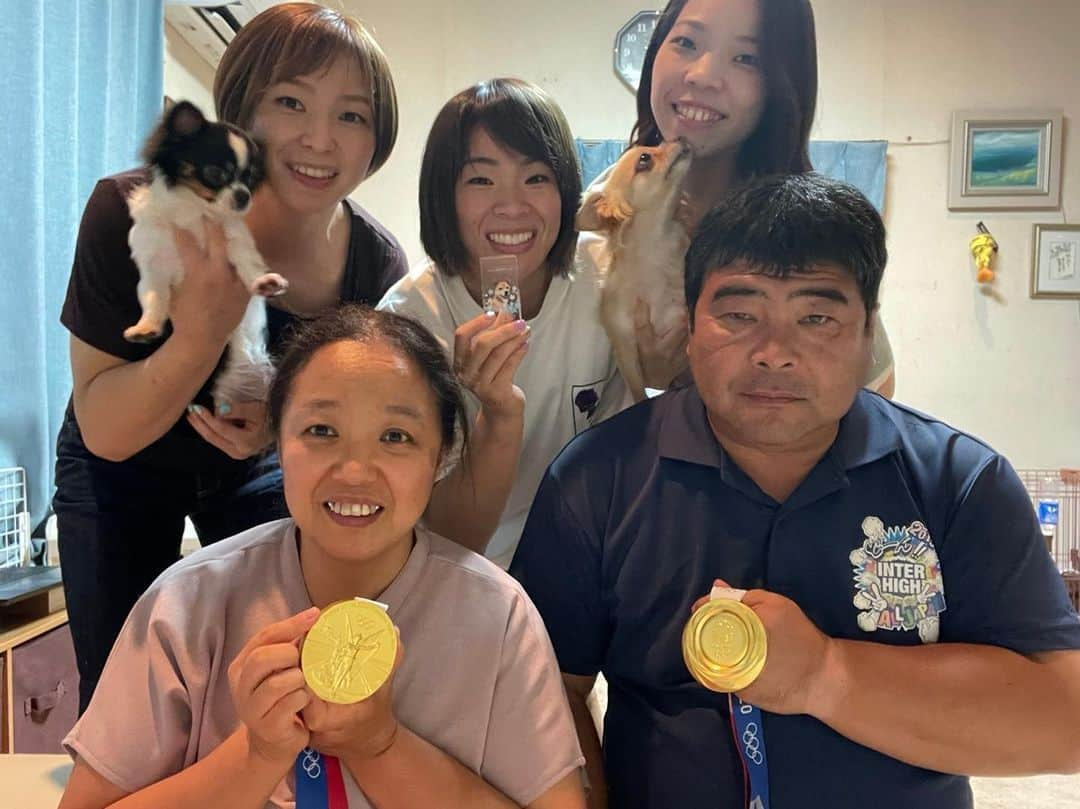 川井梨紗子さんのインスタグラム写真 - (川井梨紗子Instagram)「. my fam💖✨」8月16日 13時31分 - risako_kawai