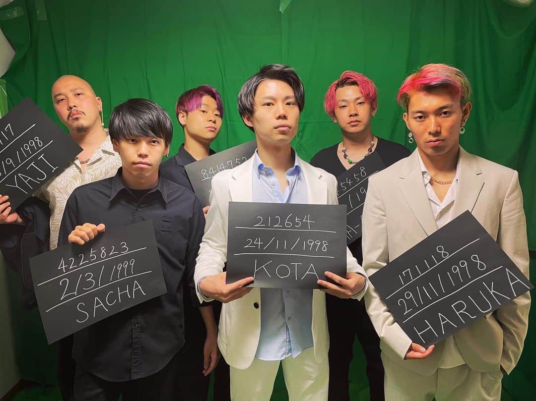 のインスタグラム：「・ Squad #youtuber#youtuber好きな人と繋がりたい #完コピ#tiktok#tiktoker#BTS#army#butter#kpop」