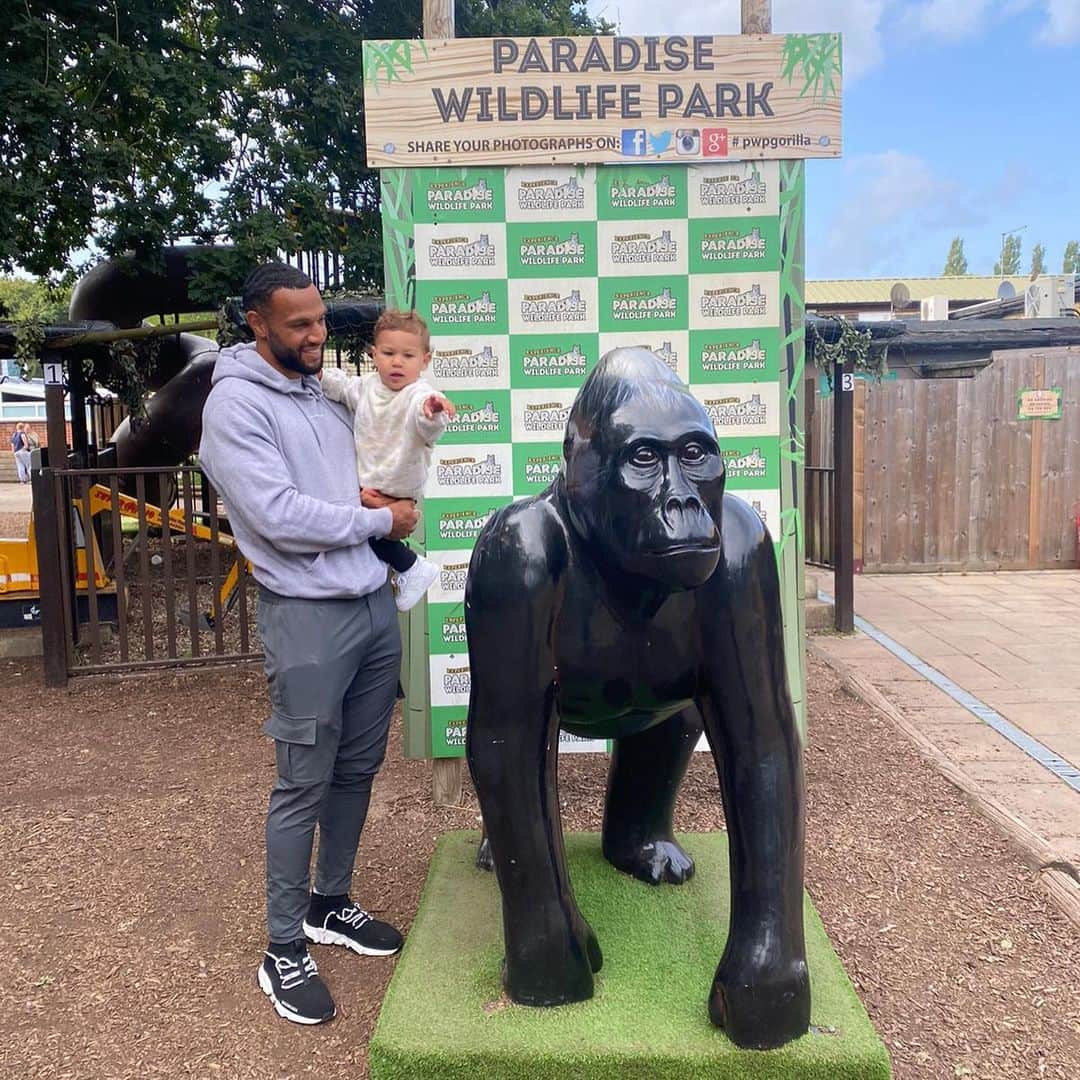 マット・フィリップスのインスタグラム：「Thank u @paradisewildlifepark @limelightaccess had a great afternoon !」