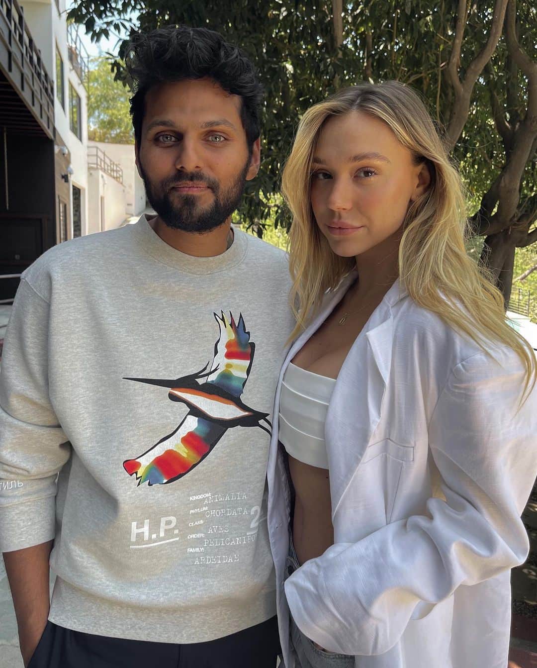 アレクシス・レンのインスタグラム：「My heart feels like “!!!!” right now. my podcast with the best of the best @jayshetty is now live ❤️」