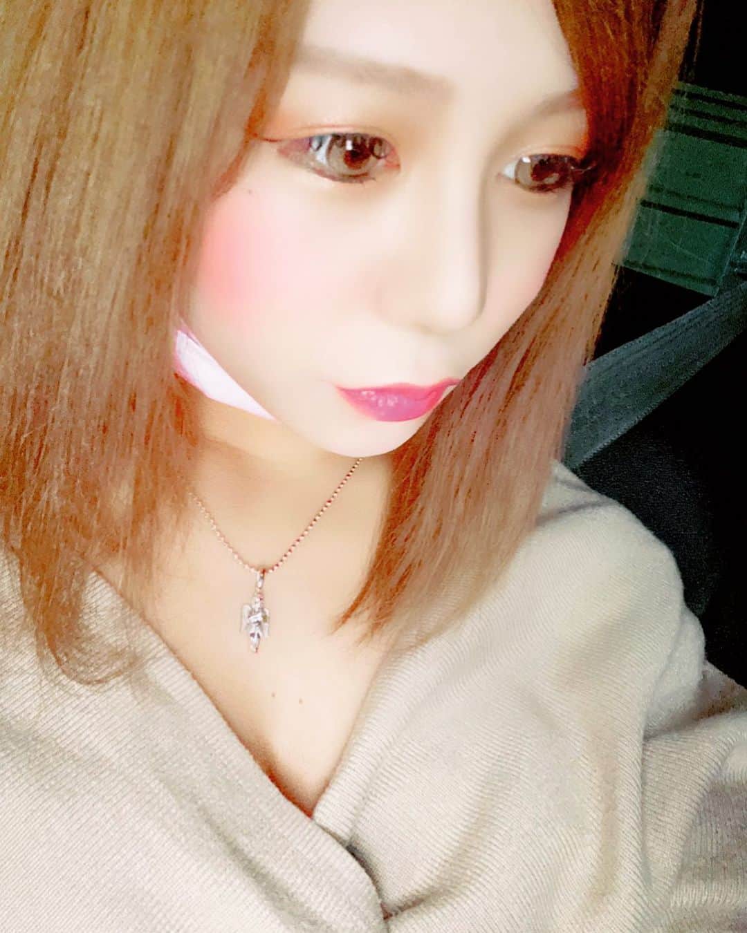 りこぴのインスタグラム：「嗚呼あなたの涙を忘れません まだ私の心はありますか？ もうどれほど愚かと言われても また雨の夜にはおいでください」