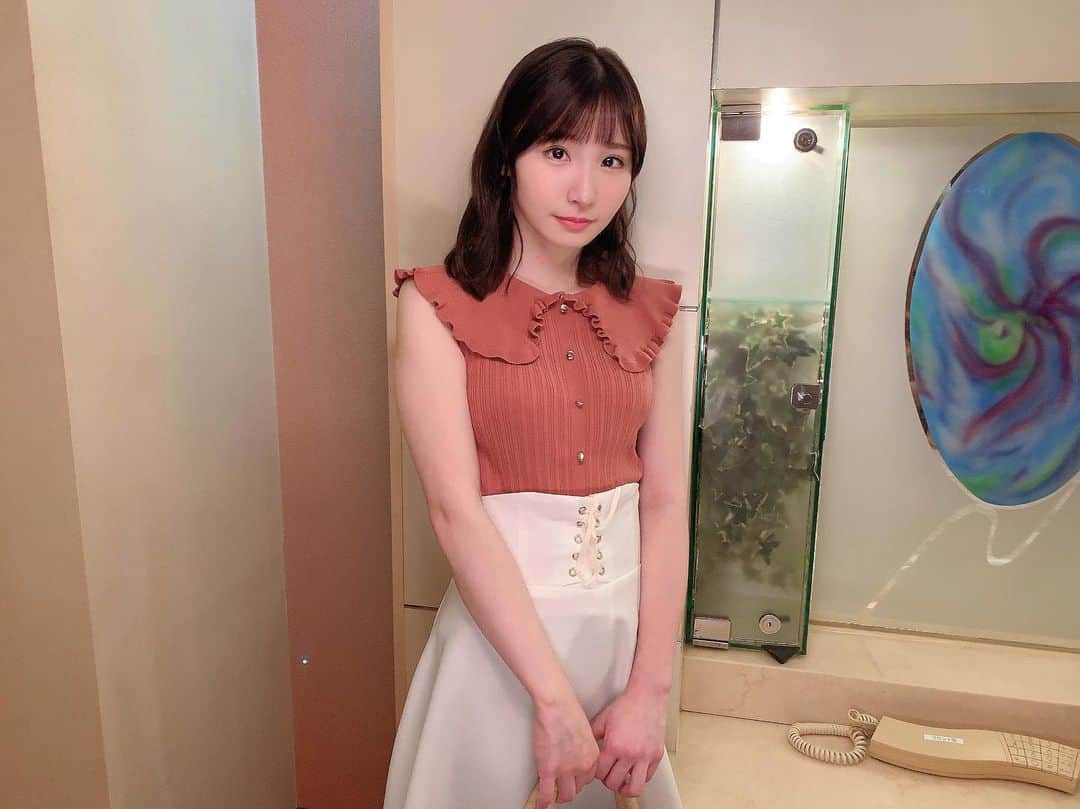 のインスタグラム：「我：「在這裡做什麼……」  ここで何するんだろう……  #伊東める#伊東愛瑠#AV女優#AV女优」