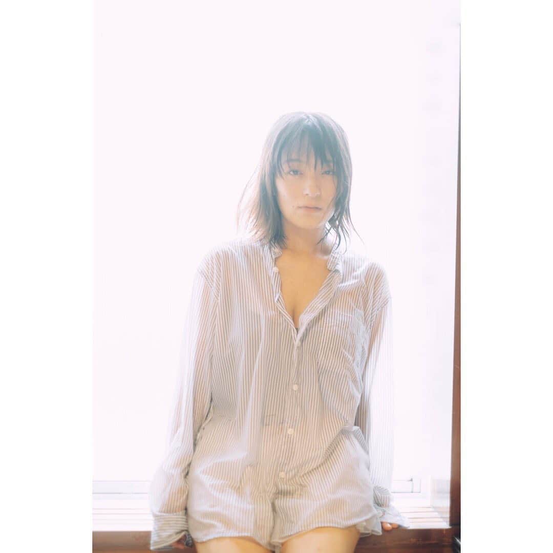 しじみのインスタグラム：「#ポートレート #camera #photography #portrait #モデル依頼受付中」