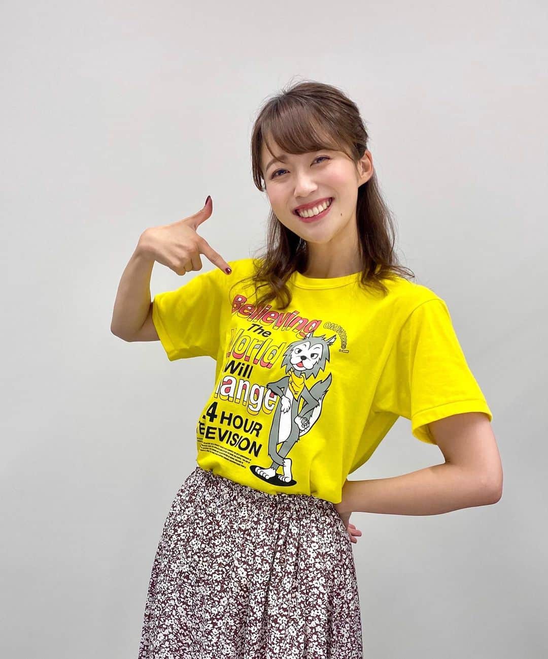 澤井志帆さんのインスタグラム写真 - (澤井志帆Instagram)「. 2021.8.17 ⁡ 24時間テレビ 愛は地球を救う ことしのテーマは 「想い～世界は、きっと変わる。」 ⁡ 今週土曜・日曜放送です✨ ⁡ 私が着用しているのは、ことしのチャリTシャツ👕 Daiichi-TVでは、お家でチャリTシャツを着て一緒に番組を楽しもうということで、毎日違う色のチャリTシャツをプレゼントしています！ Daiichi-TV公式アプリ「シズオカン」の専用ページから、キーワードを入力してご応募ください😉 キーワードは、『スッキリ』の番組内で発表しています！お見逃しなく☀︎ ⁡ ⁡ #DaiichiTV #アナウンサー #24時間テレビ  #チャリTシャツ　 #アナウンサープロフィールも24時間テレビ仕様になっています」8月17日 15時26分 - shiho_sawai