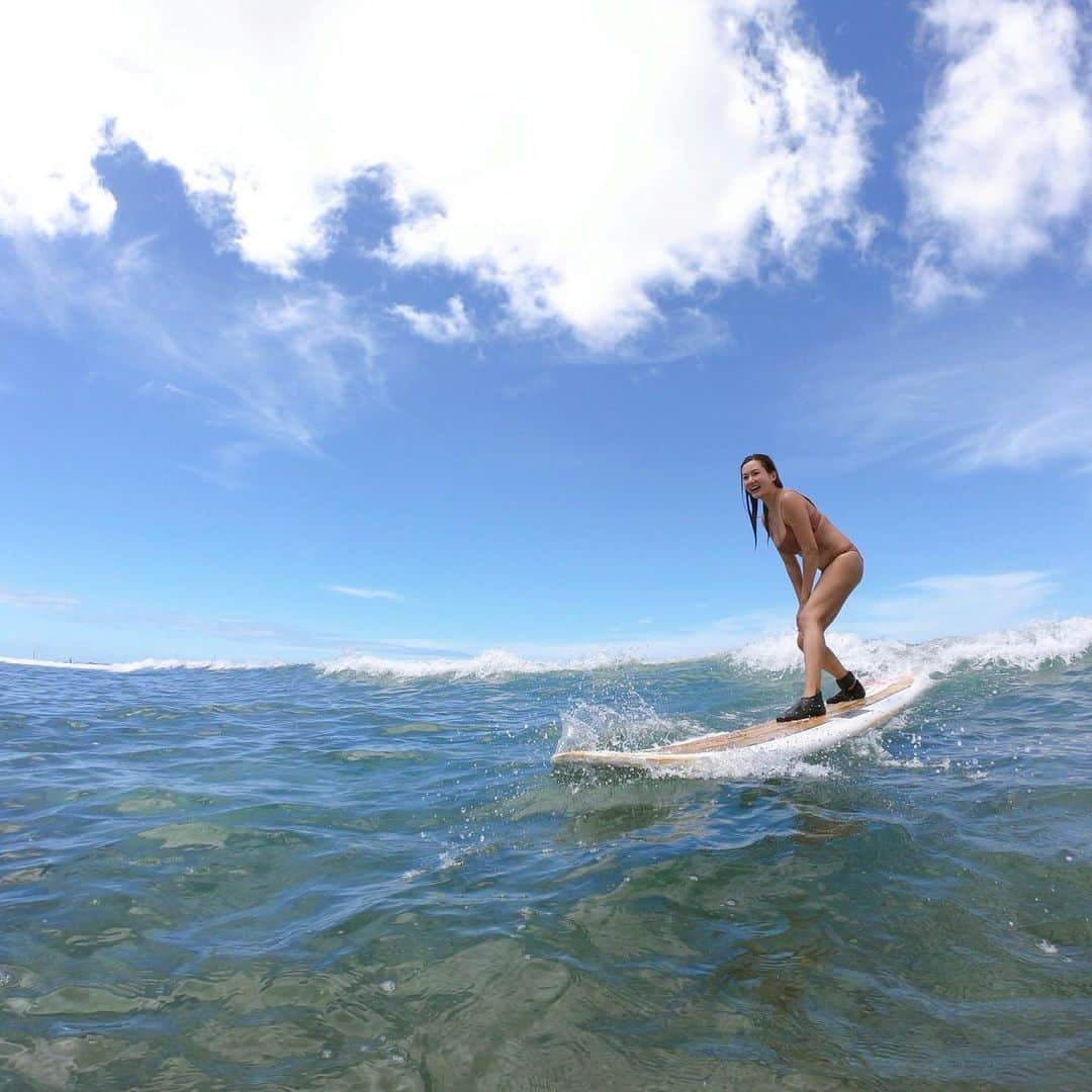 福王寺彩野さんのインスタグラム写真 - (福王寺彩野Instagram)「夏の思い出🏄‍♀️✨✨ #サーフィン #サーフィン女子 #surfing #surfgirl #roxy #ilovesurfing」8月17日 17時27分 - ayano_fukuoji