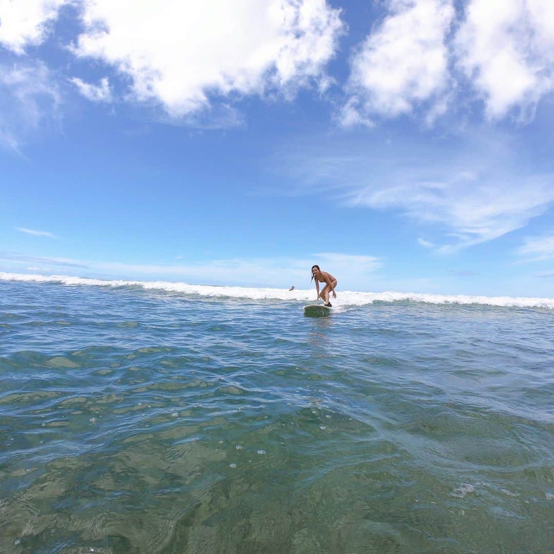 福王寺彩野さんのインスタグラム写真 - (福王寺彩野Instagram)「夏の思い出🏄‍♀️✨✨ #サーフィン #サーフィン女子 #surfing #surfgirl #roxy #ilovesurfing」8月17日 17時27分 - ayano_fukuoji