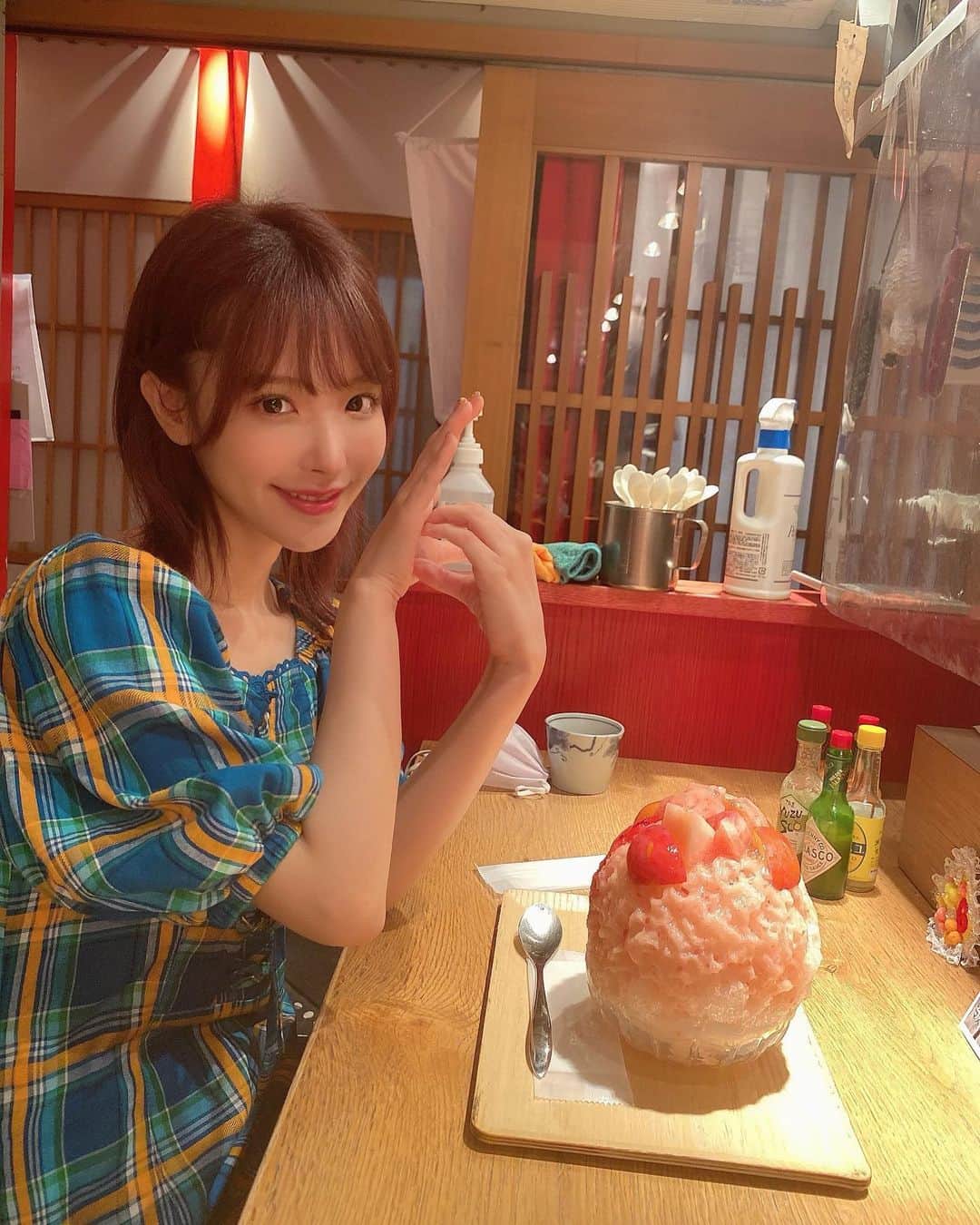 桃乃木かなのグルメインスタ