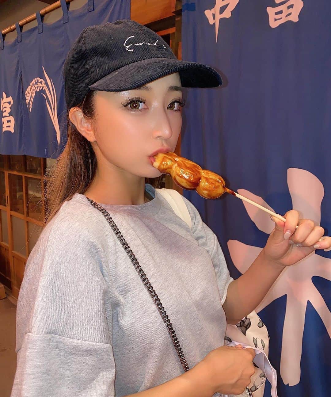 石田みかのインスタグラム：「. . 一生美味しいもの食べて生きてたいなー  . . 明日ファスティングして、 終わったら減量はいることにしたよん👶 . . 内臓痛めつけてたので、リセット✨ . .  . #腹筋女子 #減量期　　　 #筋トレ女子 #ファスティングダイエット  #japanesegirl #japanese #tokyo #日本女孩 #我的最愛」