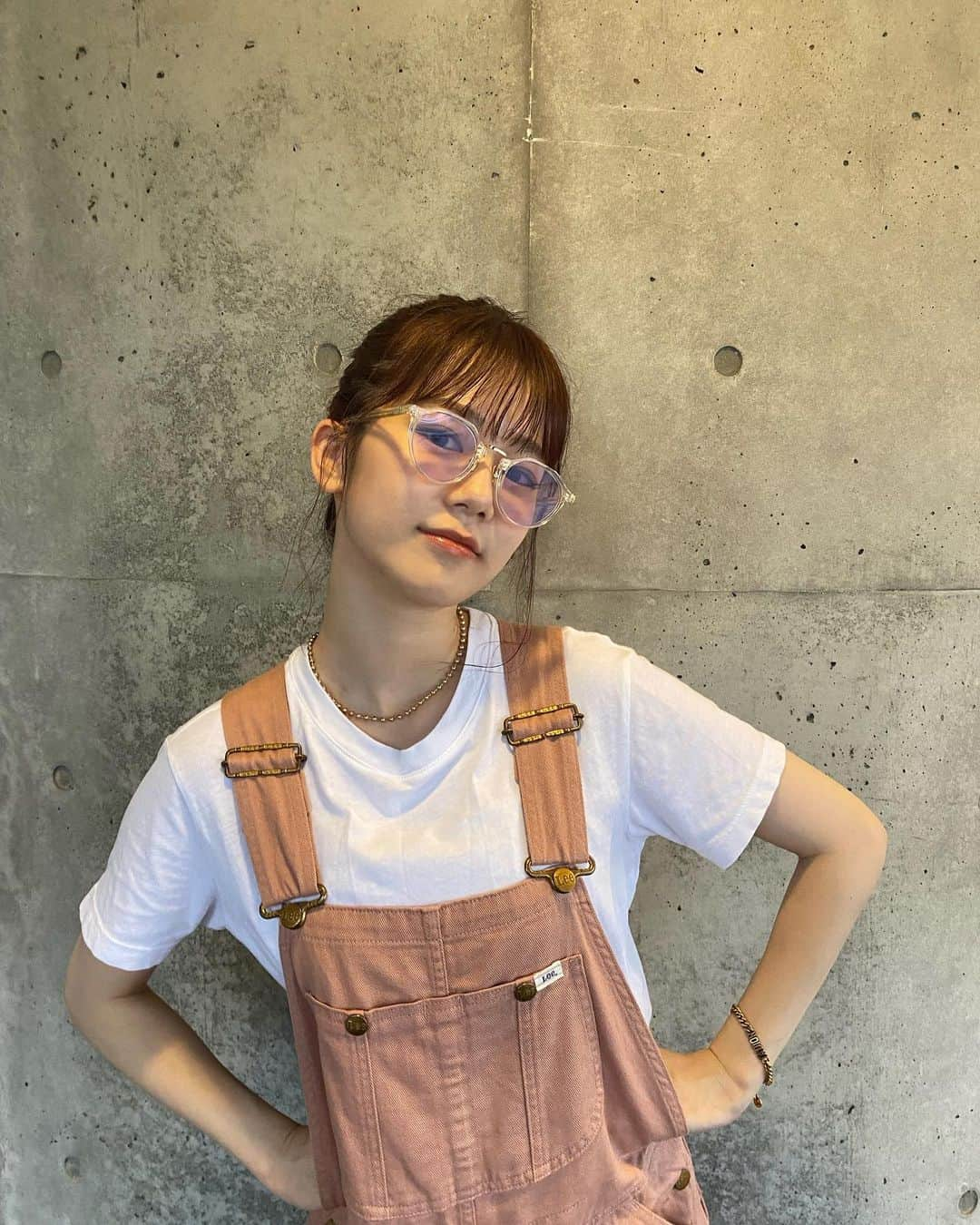 川口葵さんのインスタグラム写真 - (川口葵Instagram)「おだんごオーバーオール🍡 オオカミの時の作業服思い出す🐺  夏っぽいこと皆さんしましたか？🍑🍉  #あおいのふく #サングラスつけてみた」8月17日 21時16分 - kawaguchiaoi_1126