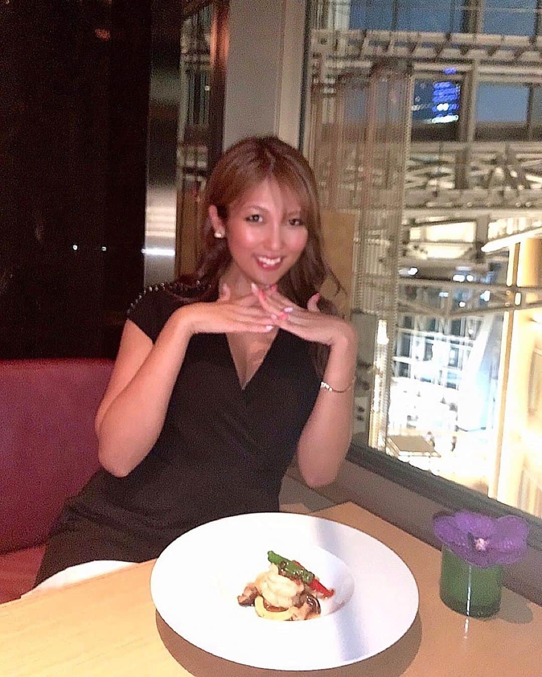 神谷麻美さんのインスタグラム写真 - (神谷麻美Instagram)「#ハピハピ ちゃん💖🥰💖🍀🌈💖✨   #中華 だよん❤️‍🔥🇨🇳❤️‍🔥✨ 素敵で美味しかったぁ🥰💕💕✨」8月17日 23時50分 - asamice428