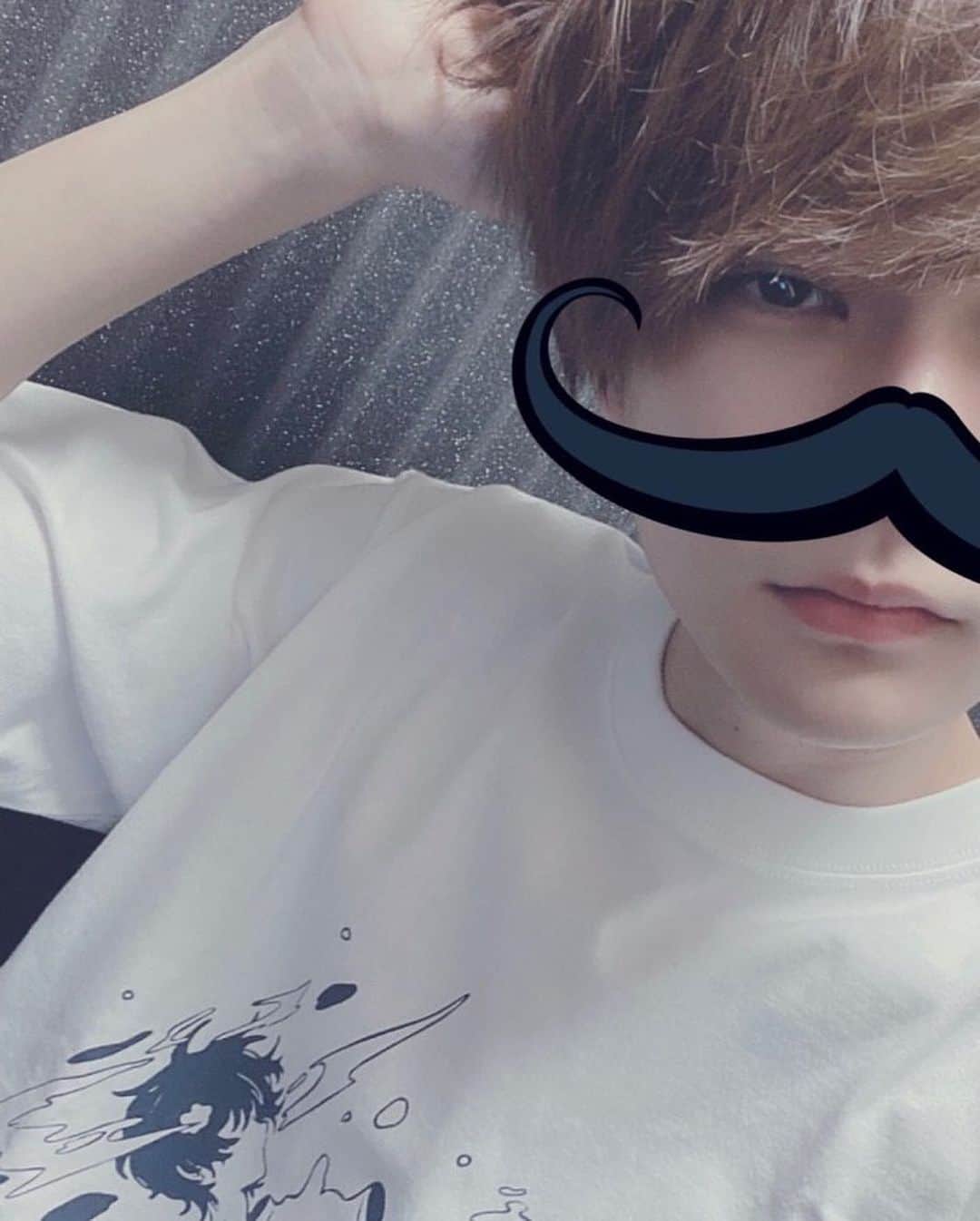 そらびびのインスタグラム：「Twitterで募集してファンから貰ったインスタに無い過去の写真たち1  めちゃくちゃある」