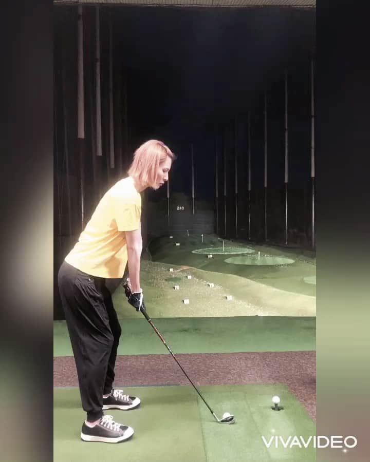 中田有美のインスタグラム：「7I🏌️‍♀️ 練習復活しました👍🏻笑  スイング安定したら 飛距離落ちたのってなんでだろ〜🥺??  ヘッドスピードが 落ちてるってこと🙄??  #トレーニング#トレーニング女子#筋トレ#筋トレ女子#ゴルフ#ゴルフ女子#ゴルフ好き#ボディメイク#ゴルフ好きな人と繋がりたい #筋トレ女子と繋がりたい #女子ゴルファー#ボディメイク女子#美容女子 #ゴルフ大好き女子#美尻になりたい#くびれ女子#美魔女になりたい#趣味を楽しむ  #キレイになりたいすべての女性へ#健康に痩せる#健康に感謝#健康美容#健康美人#健康美食#アンチエイジングごはん#アンチエイジングヘルスコーチ#アンチエイジング専門」