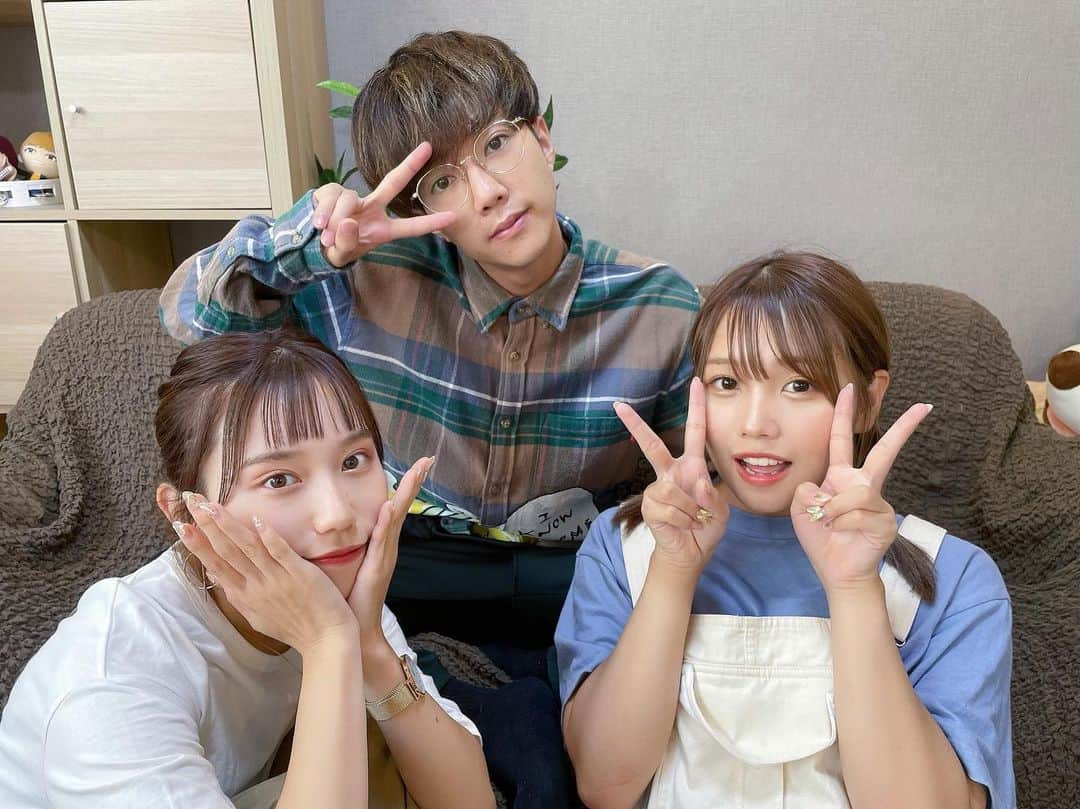 ばんばんざいのインスタグラム：「⁡ ⁡ チャンネル登録者90万人ありがとうございます🙇‍♀️ ⁡ ばんばんざい一同 更に気合を入れ 100万人に向けて突っ走りたいと思います。 ⁡ ⁡ 本当にありがとうございます🔥 ⁡ ⁡ #ばんばんざい」