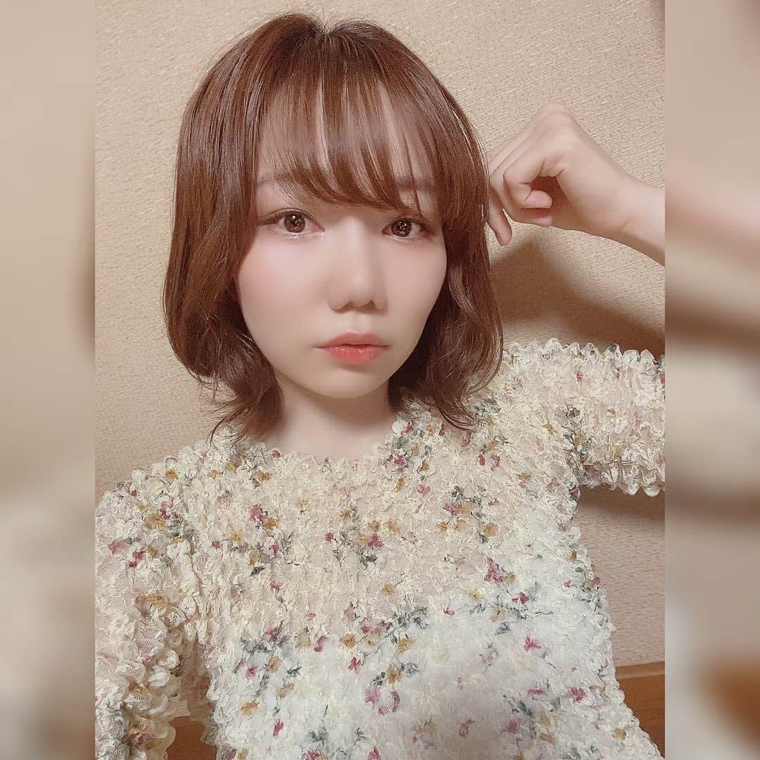 樋口みどりこのインスタグラム：「🌷🌱  秋がすぐそこまで来てる気がする🕊  .  .  .  .  .  #ootd #hairstyle #haircolor #hairstyles #code #bobhaircut #fashion #instagram #summer #夏コーデ #インスタファッション #シースルートップス #ボブアレンジ #ボブ #ヘアアレンジ #ヘアスタイル #髪型 #つぼみ大革命 #アイドル #おしゃれ女子 #みんなで作るコーデ集 #秋が好き #コーデ」