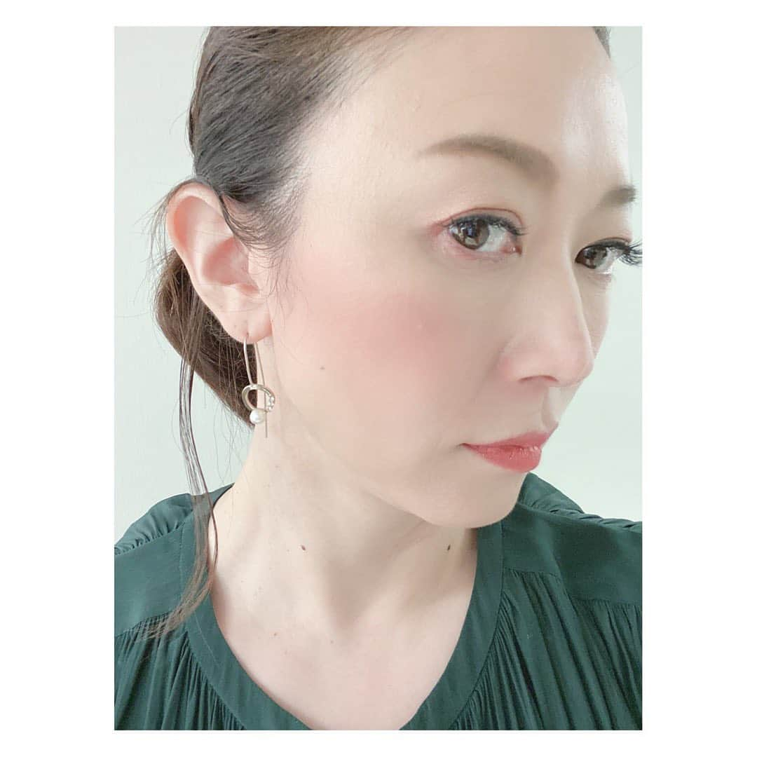 田中雅美さんのインスタグラム写真 - (田中雅美Instagram)「8月11日テレビ朝日「グッドモーニング」で着用した衣装はこちらでした！  ・ ・  トップス #doneeyu  パンツ @and_dear_official  アクセサリー @abiste_official  シューズ @dianashoespress  #テレビ朝日 #ぐっどもーにんぐ #衣装」8月18日 17時21分 - tanakamasami_official