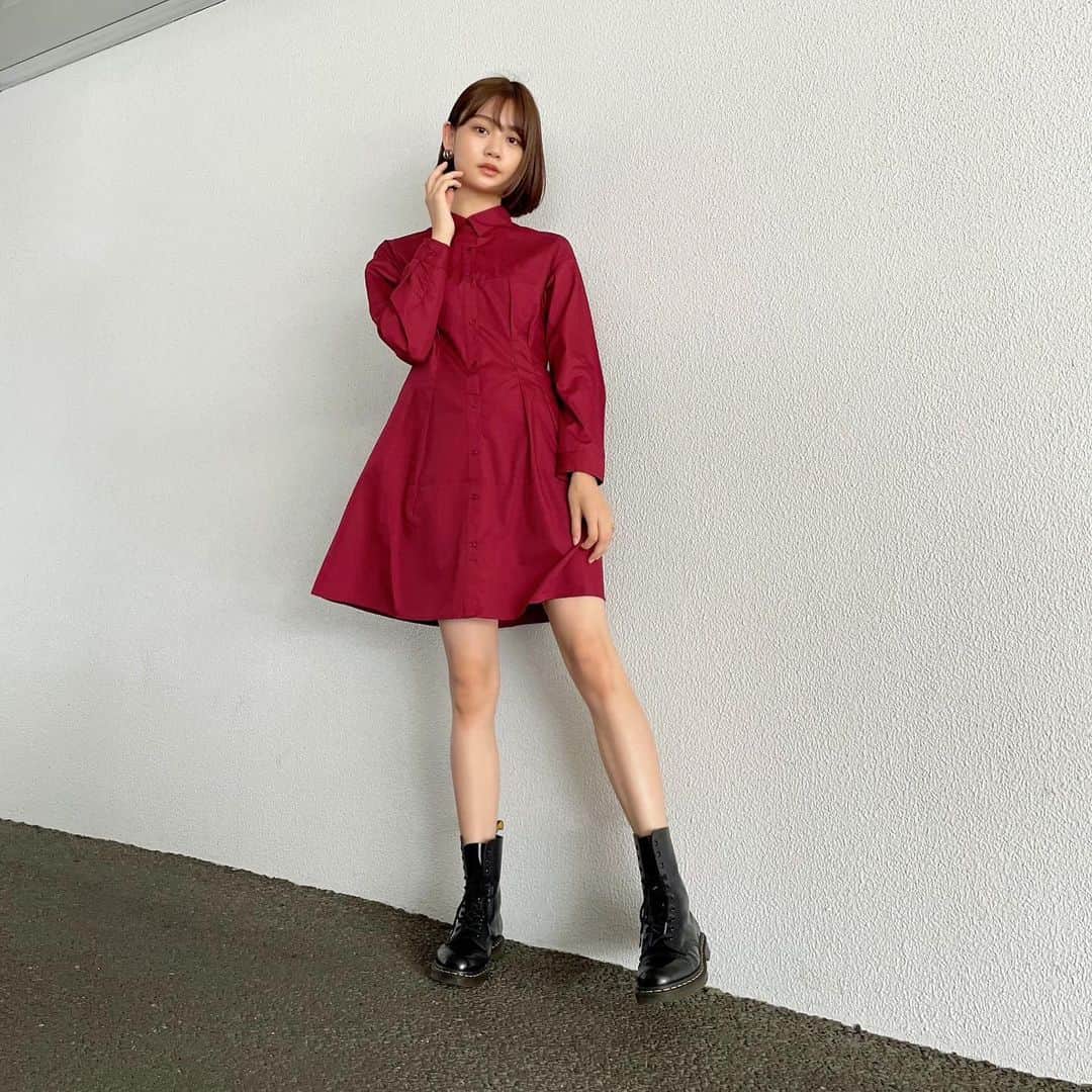 安村真奈のインスタグラム：「大人っぽなシャツミニワンピ！ 秋が楽しみになる~！🍁  #gu_for_all  #GUstyle #gupr #MIXMANIA #シャツワンピース」