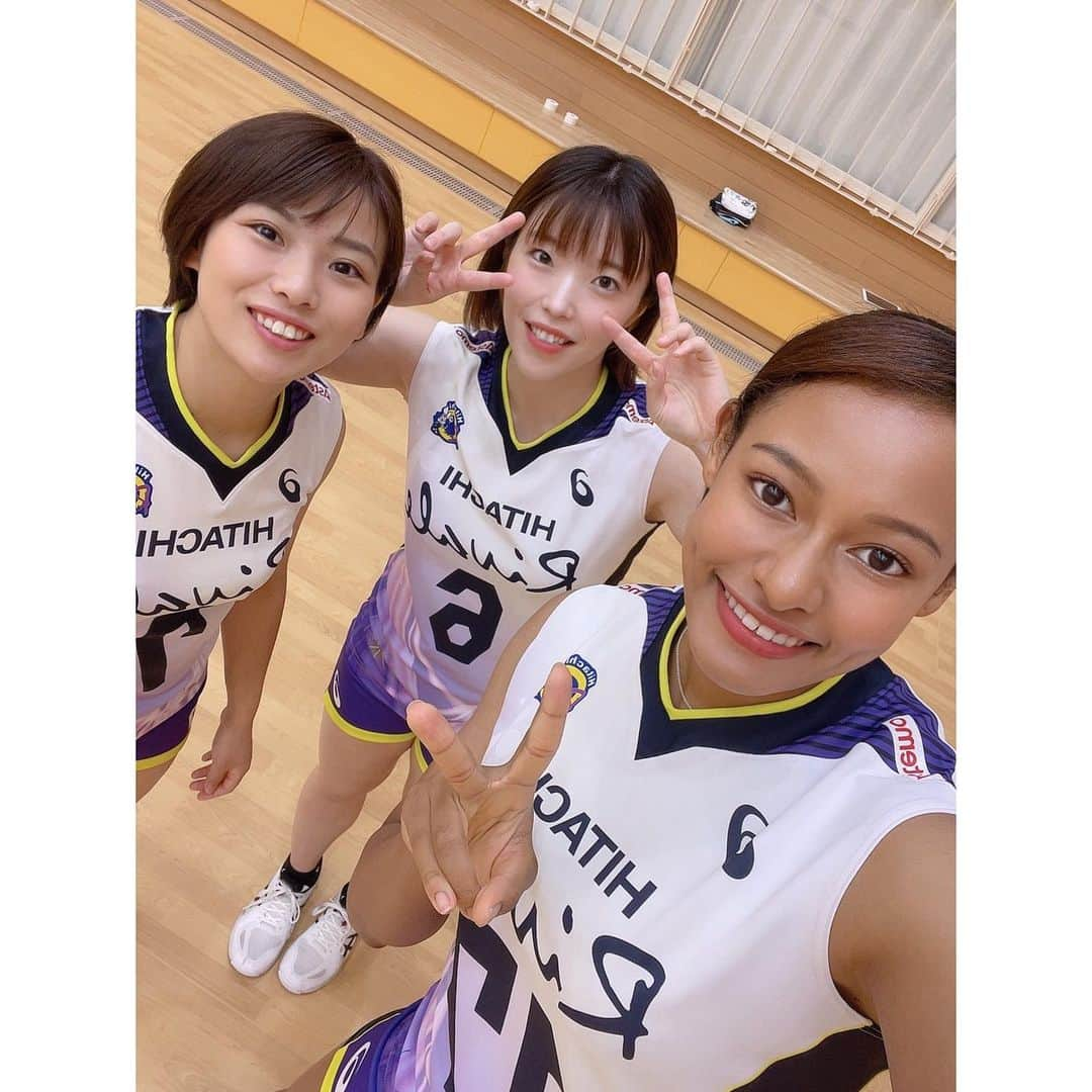 小池杏菜さんのインスタグラム写真 - (小池杏菜Instagram)「今シーズンの日立Astemoリヴァーレの 新ユニフォームです🐰✨  　 　『コンセプト』 大きな星（夢）へ向かって、支えてくださる皆さまと共に突き進むという強い意志を表現しています‼︎  かわいい☺️ うぃーとかなこさんも可愛いよ💓」8月18日 20時21分 - ancoromochi1216