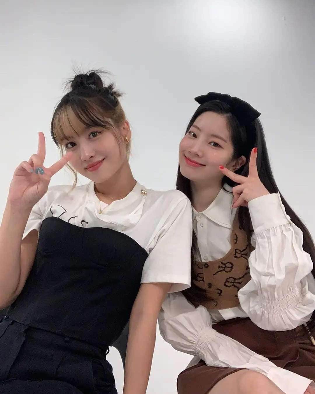モモのインスタグラム：「© @twicetagram 🤍 -  #MOMO #트와이스 #모모 #平井もも #もも #TWICE l」
