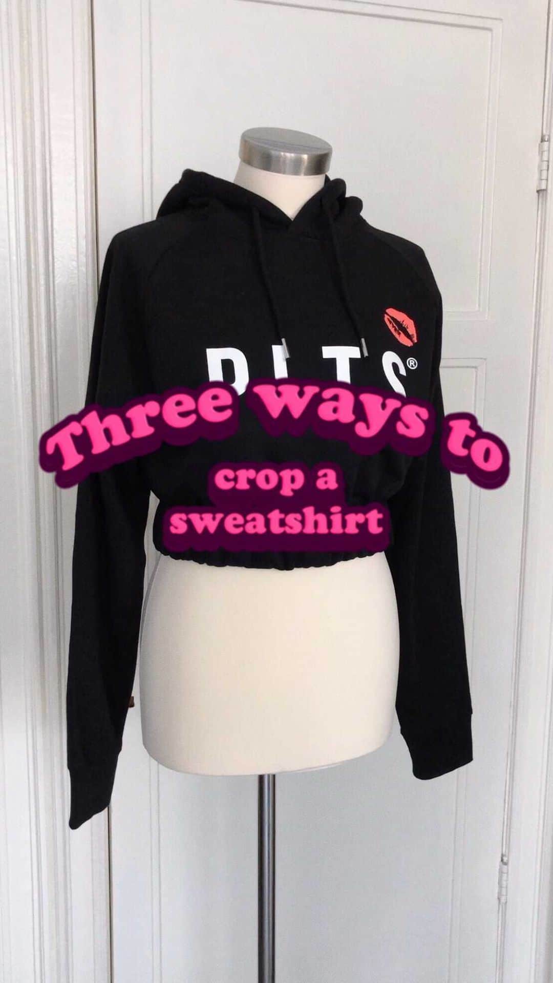 アンディー・トレスのインスタグラム：「I always get asked if my cropped hoodies/sweatshirts came like that or if I cut them myself so for this new DIY, I wanted to use my @plts_studios hoodies ( which is the best reformer Pilates studio in the city 💪🏼) and share with you three different techniques to do it. Some are easier than others but they are all super doable. I just think cropped is sexier, what do you think? Also let me know which one was your favorite? 1,2 or 3? & if you also want one of these, make sure to shop the PLTS merch on their website! 🥊 #diy #howto #pltstyle」