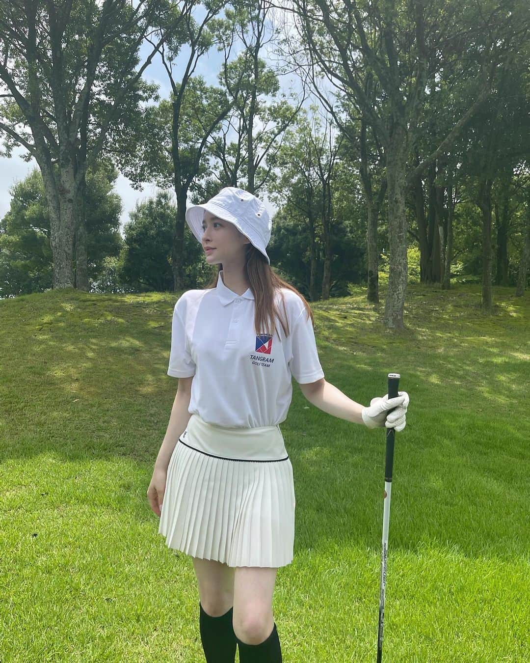 野崎萌香さんのインスタグラム写真 - (野崎萌香Instagram)「お気に入りのgolf wear ... @tangram_tokyo   ゆるいポロシャツ気分🦆💓  #golf」8月19日 1時42分 - moeka_nozaki