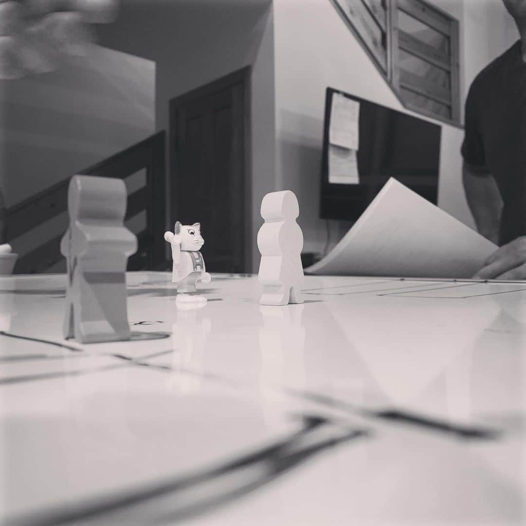サン・カンさんのインスタグラム写真 - (サン・カンInstagram)「“Walk with the dreamers, the believers, the courageous, the cheerful, the planners, the doers, the successful people with their heads in the clouds and their feet on the ground.”Wilfred Peterson -  thank you @shakyshiversofficial cast and crew for an amazing first week.」8月19日 3時13分 - sungkangsta