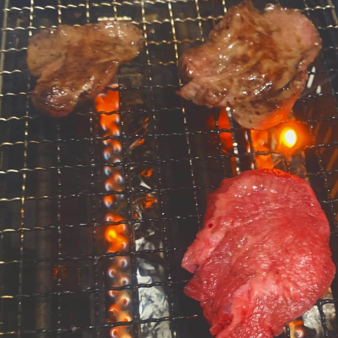 ヒコロヒーのインスタグラム：「#20210817 🥩〜」
