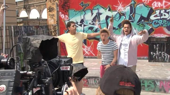 オリー・マーズのインスタグラム：「Wtf 10 years since we released this banger HEART SKIPS A BEAT!! Can’t believe it! Just found this beauty of a BTS video 🤣🤦🏻‍♂️ ffs!! Great times! Miss the @rizzlekicks lads Jordan & Harley! Top guys 👊🏻👌🏻👏🏻 But none of this would have been possible without these two legends finding it @nickraph @joannacharrington they made it the first single of the 2nd album! And the rest is history! The best A&R ever! Love you guys 👊🏻👍🏻💥 plus written by  these awesome people @samuelpreston Alex smith & James Eliot! The song went Number 1 & sold over 900,000 copies and 10 years on is still a banger! maybe I’m a little bias 🤪👌🏻💥」