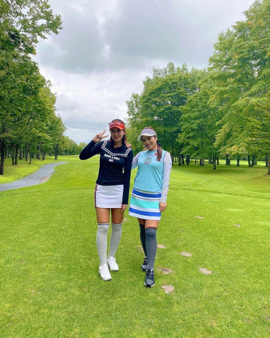 原田怜奈のインスタグラム：「久々になっちゃんと ラウンドしました🥺⛳️ アマチュアの方と4人で スクランブル戦でした🥺 12アンダーで優勝できました笑 チーム戦だったのですが、 楽しい1日でした😙 明日は個人戦だから もっと頑張ります😎💕笑 . . . . #ゴルフ　#北海道　#女子ゴルファー」